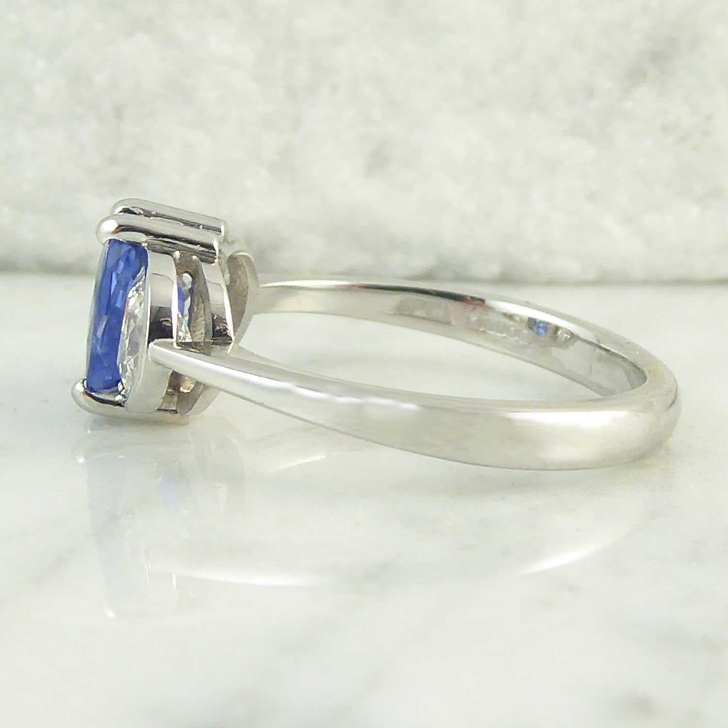 sapphire ring modern