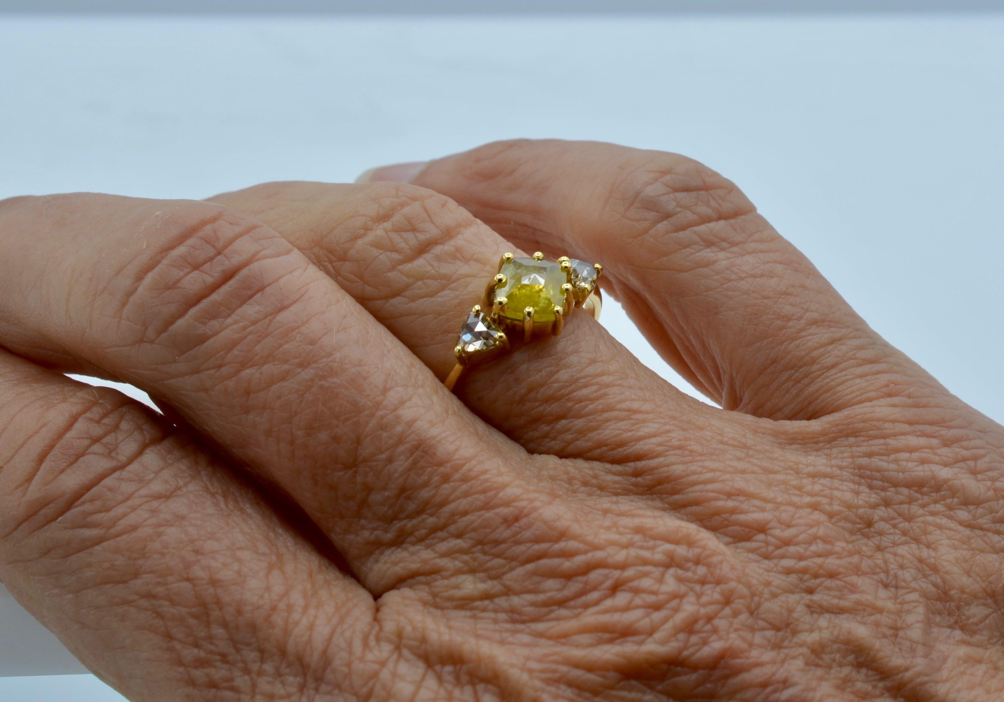 Modern 1.23 Carat Rose Cut Diamond Three-Stone 18 Karat Ring In New Condition In Berkeley, CA