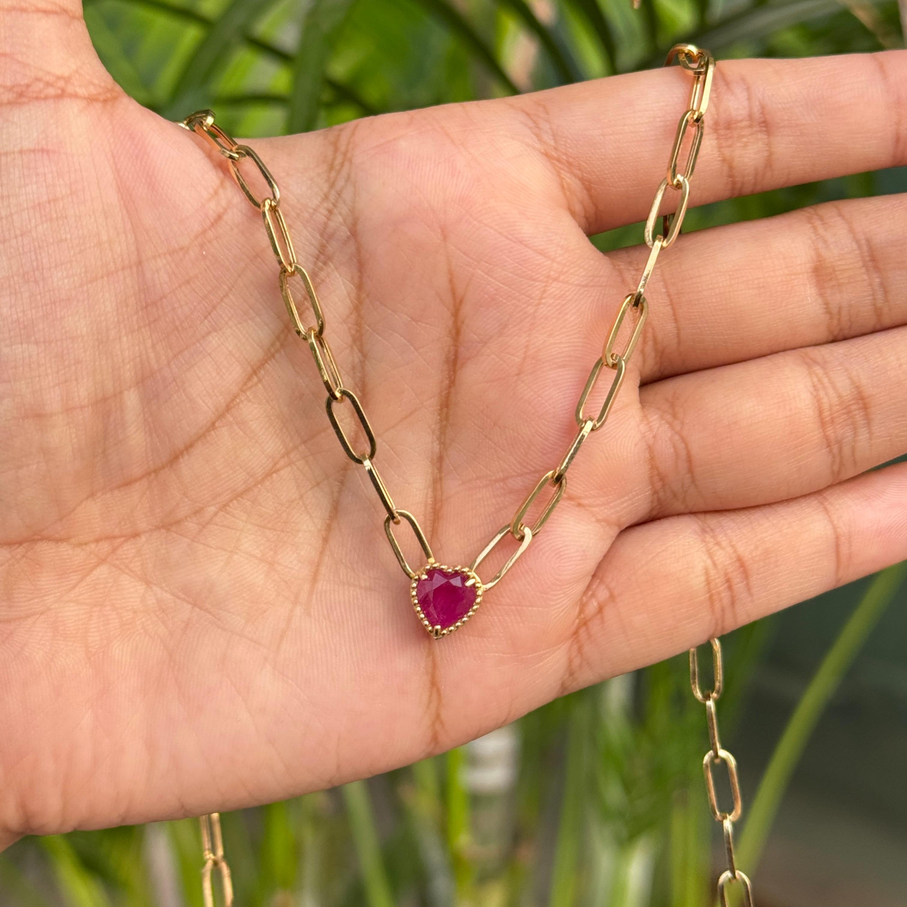 Collier moderne avec pendentif en or jaune 18K en rubis taillé en cœur de 1,34 carat. en vente 6