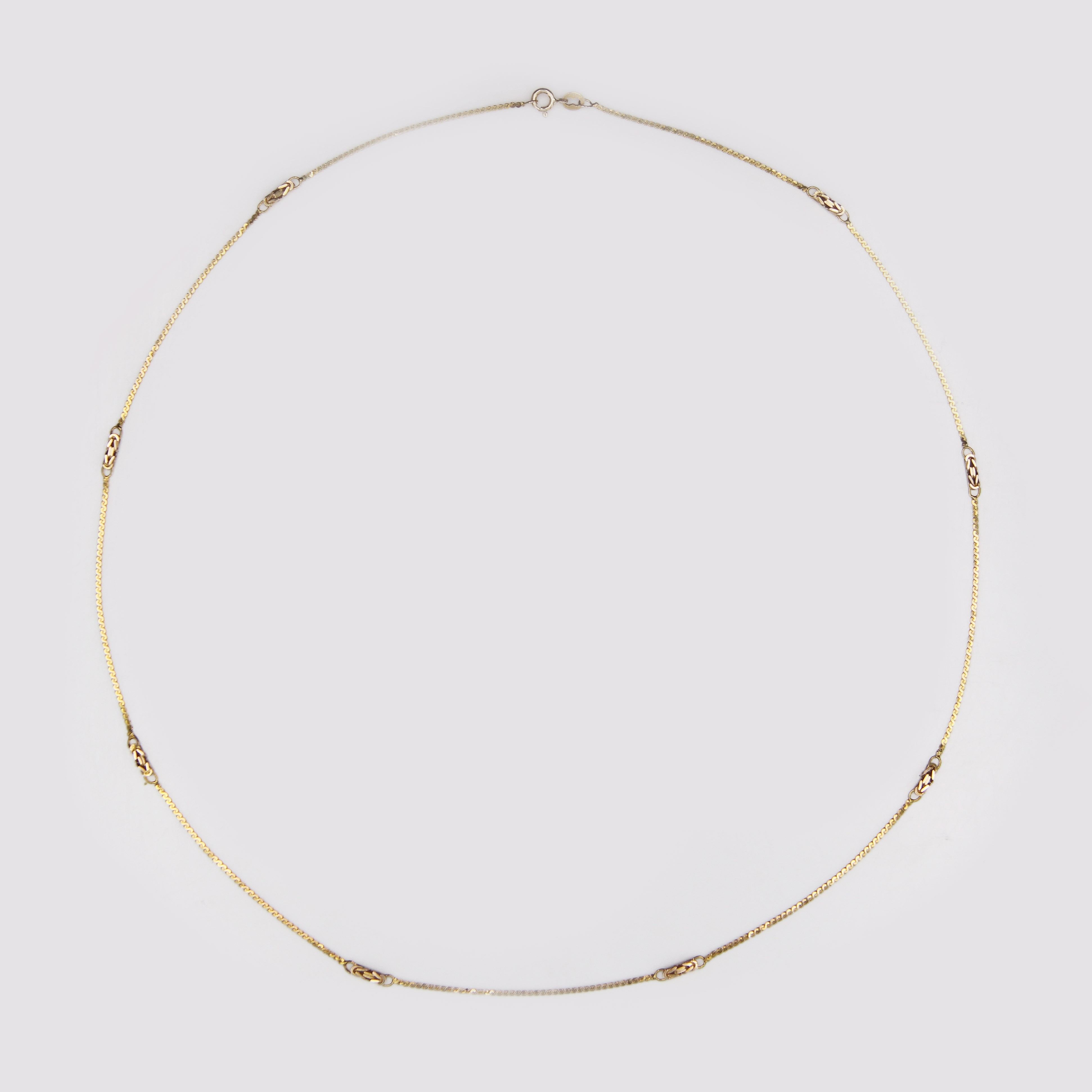 Collana moderna in oro giallo 14 carati con motivi a rete in oro In condizioni buone in vendita a Poitiers, FR