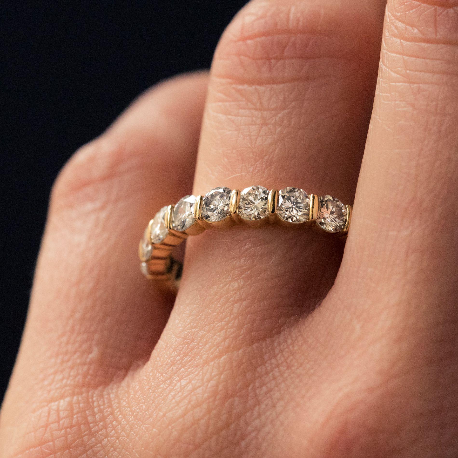 Women's Modern 1.49 Carat Diamond 18 Karat Yellow Gold Wedding Band Ring