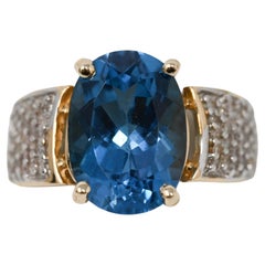 Retro Modern 14k Gold Diamonds and Iolite Gemstone Ring