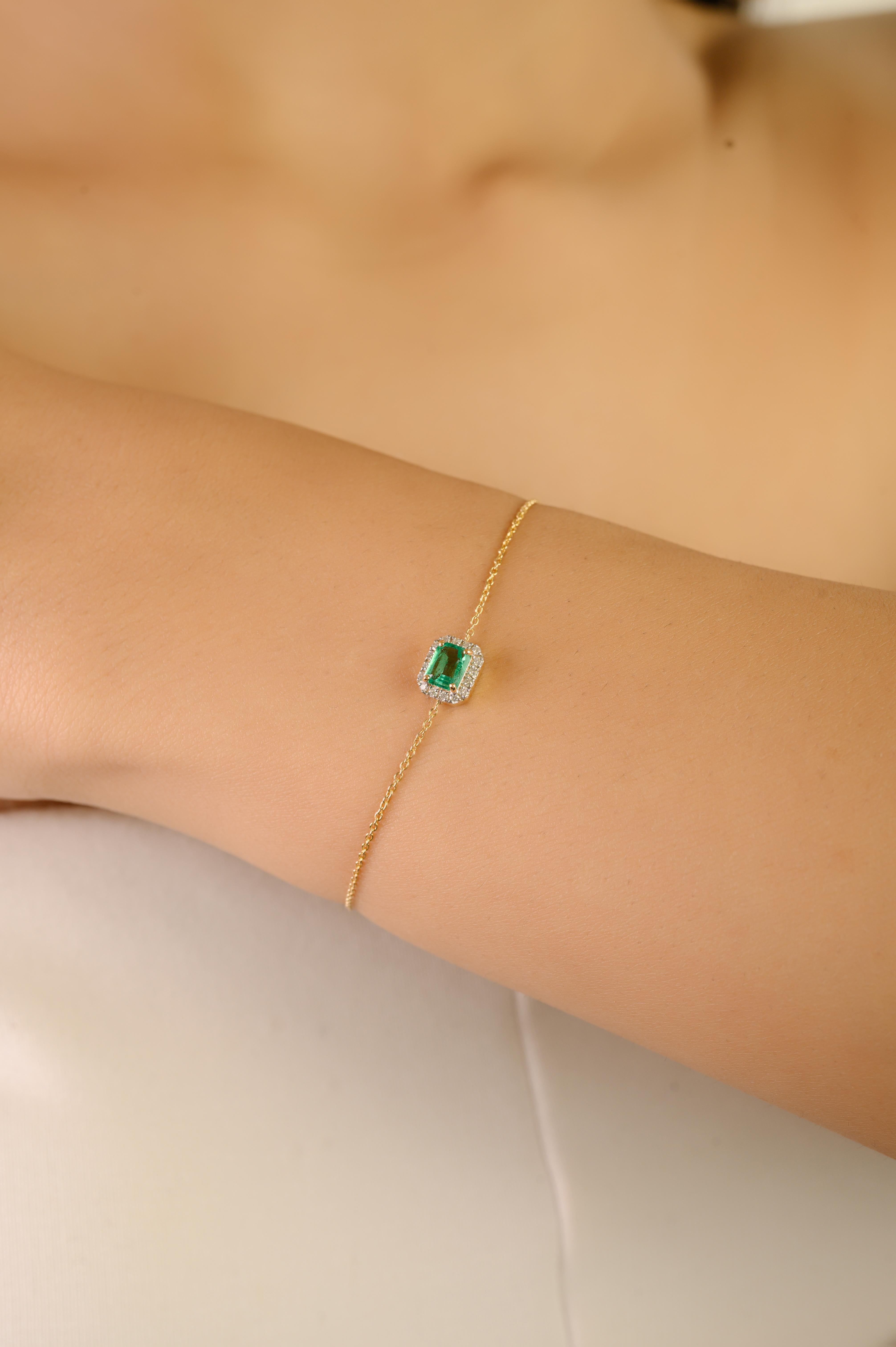 Bracciale moderno a catena in oro giallo 14K con smeraldo e diamante a raggiera in vendita 2