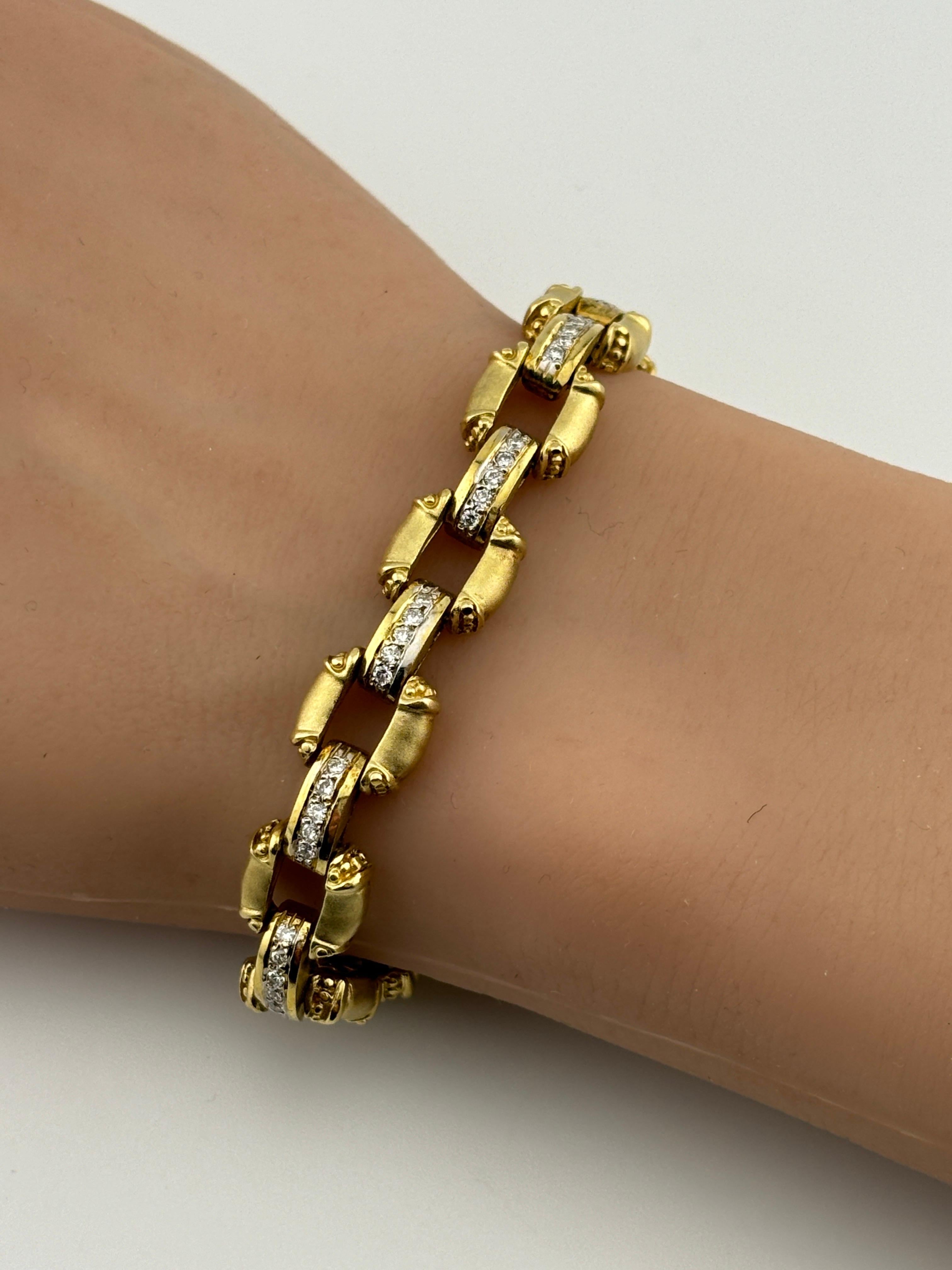 Modern 14k Yellow Gold Diamond Link Bracelet For Sale 6