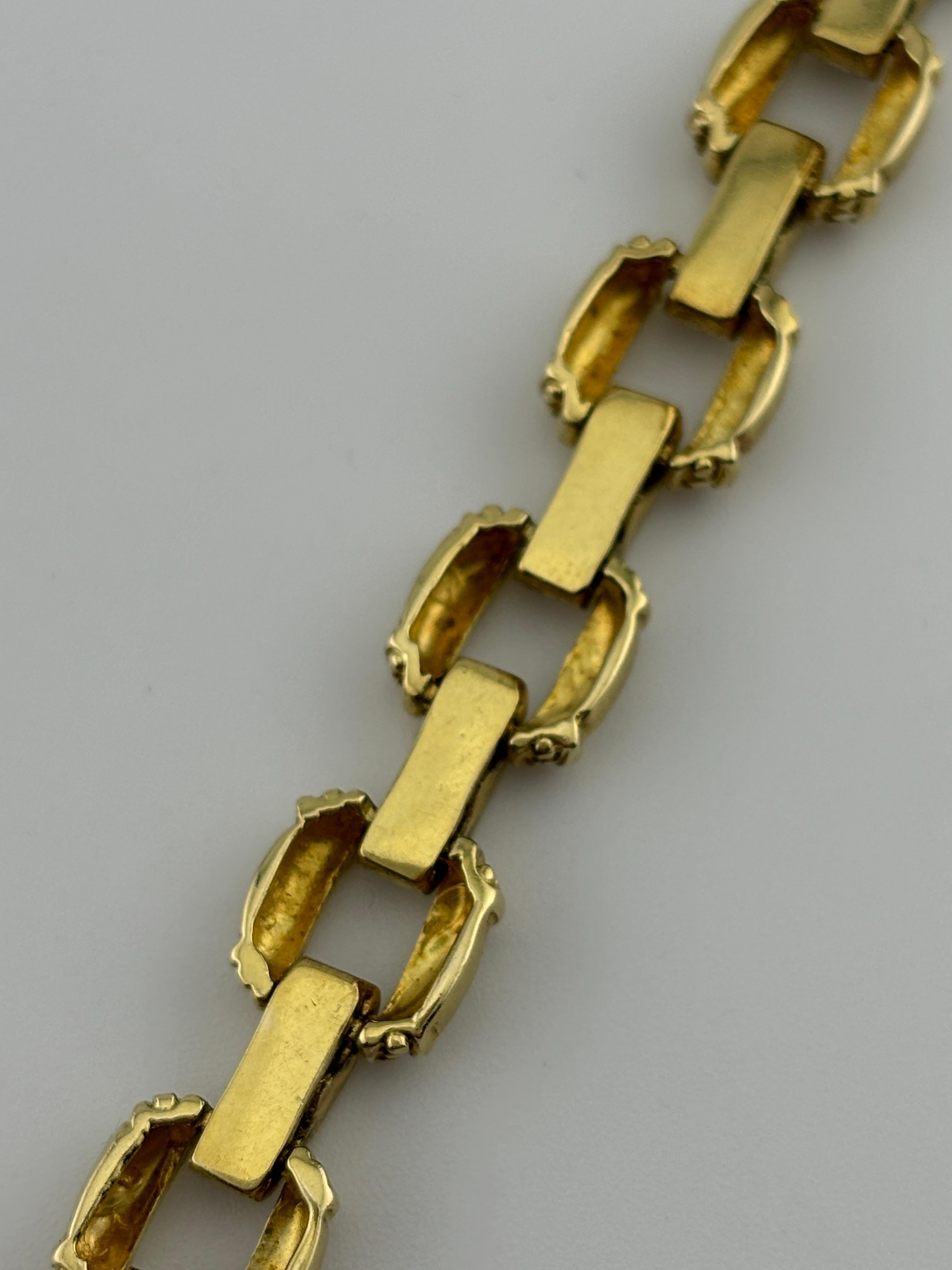 Modern 14k Yellow Gold Diamond Link Bracelet For Sale 1