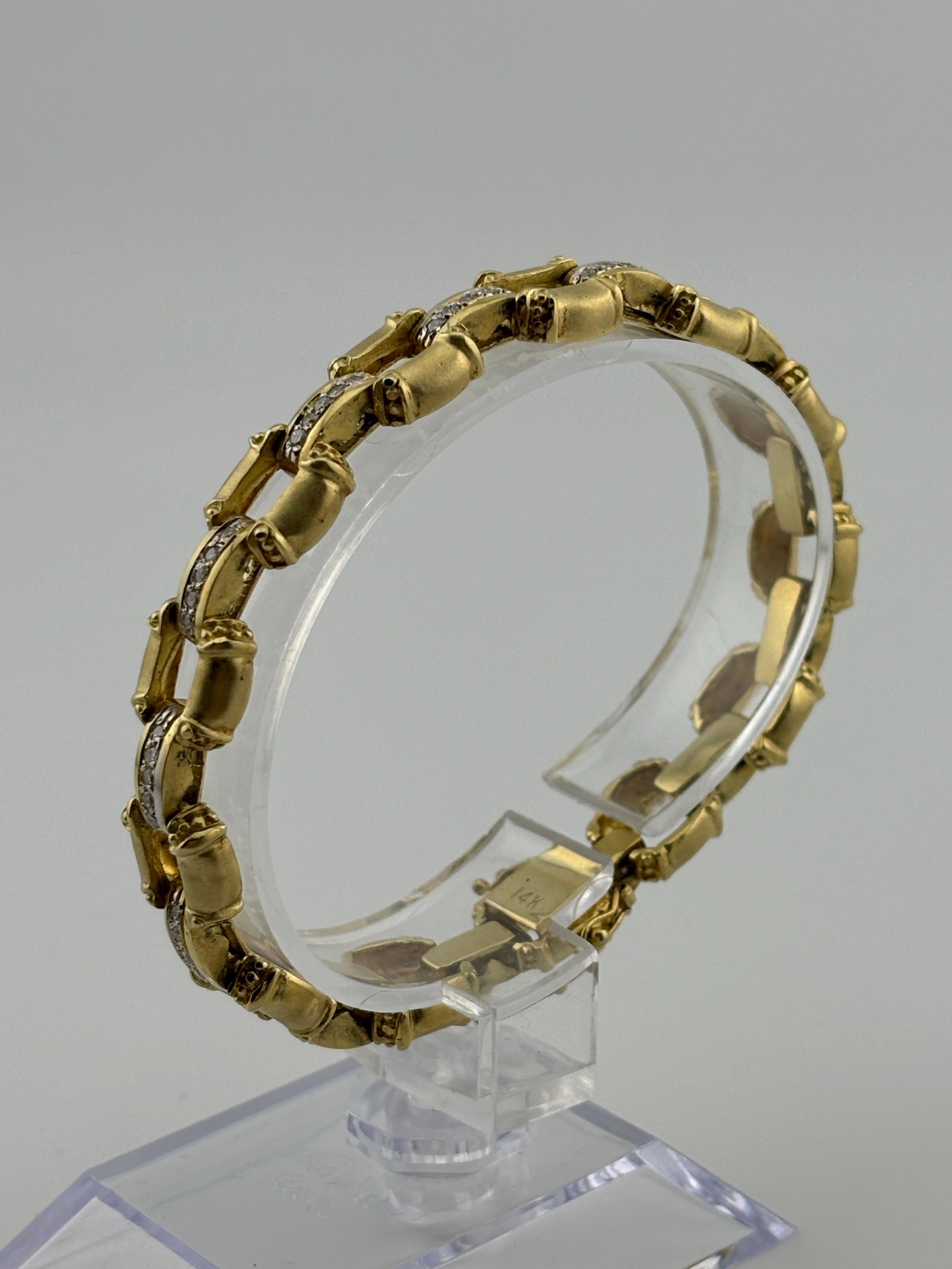 Modern 14k Yellow Gold Diamond Link Bracelet For Sale 4