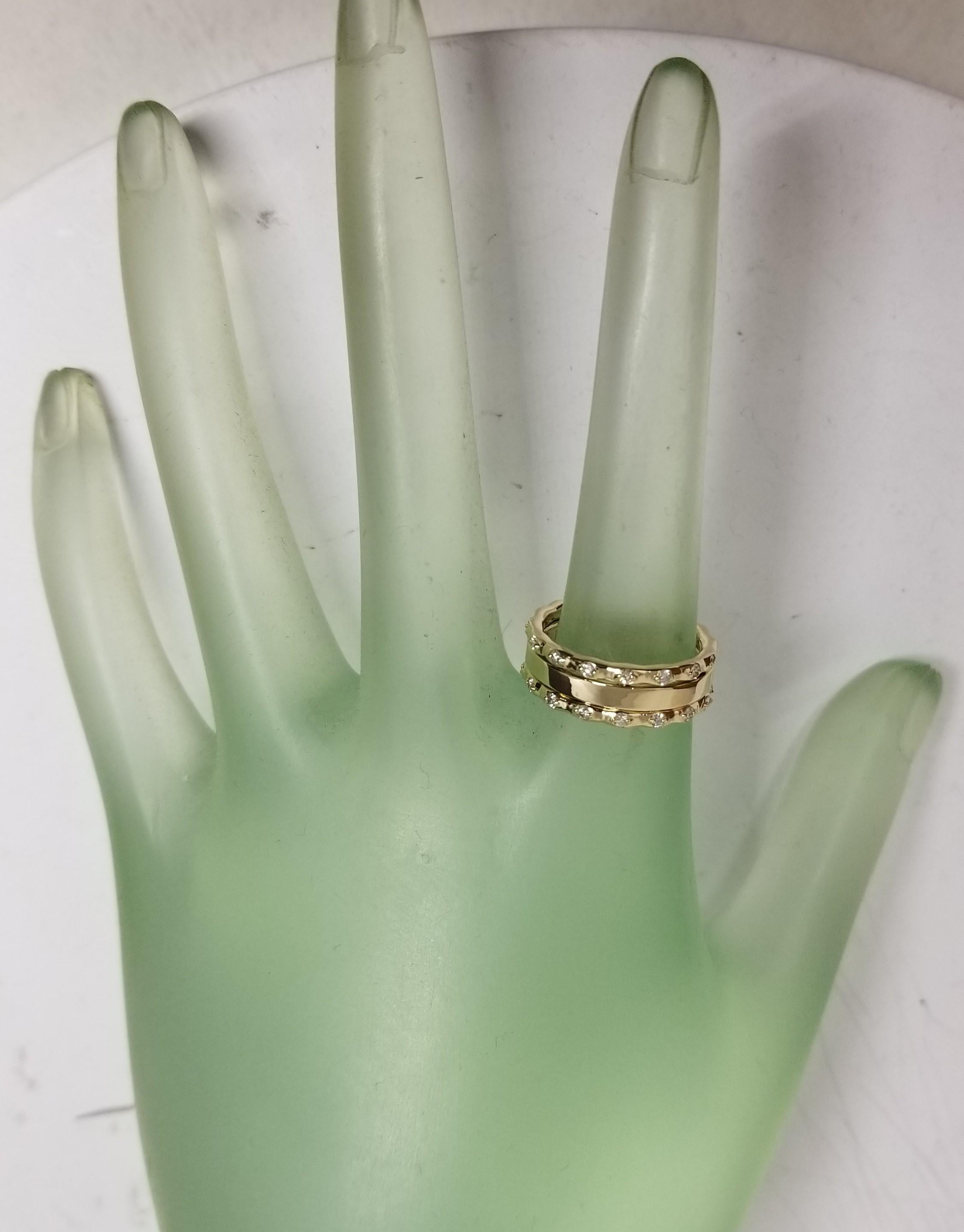 Modern 14k Yellow Gold Diamond Ring In New Condition For Sale In Los Angeles, CA