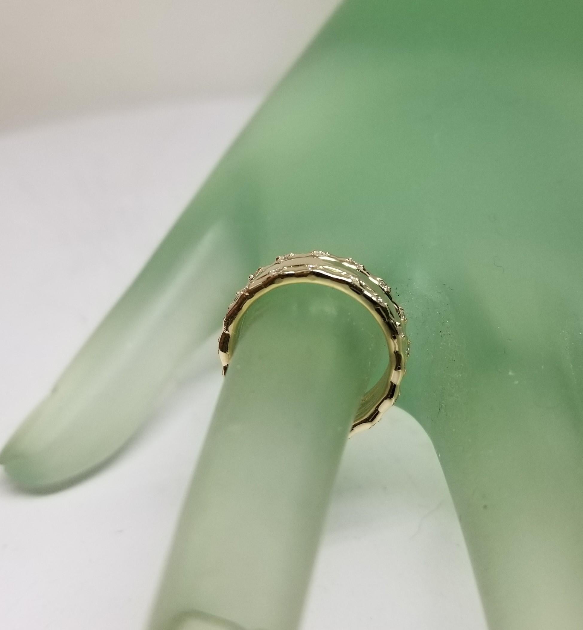 Women's or Men's Modern 14k Yellow Gold Diamond Ring For Sale