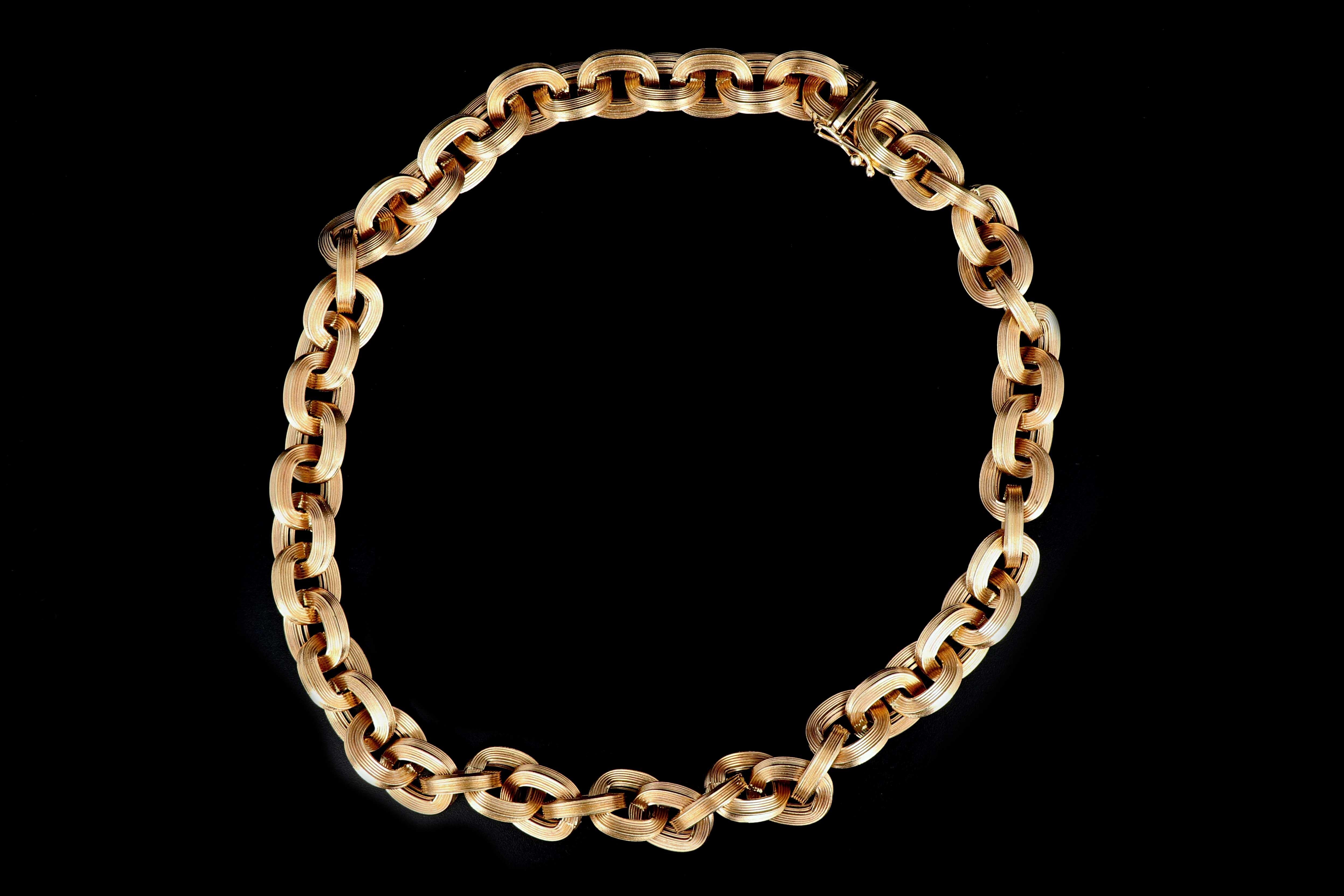 Women's Modern 14 Karat Yellow Gold Textured Large Link Necklace