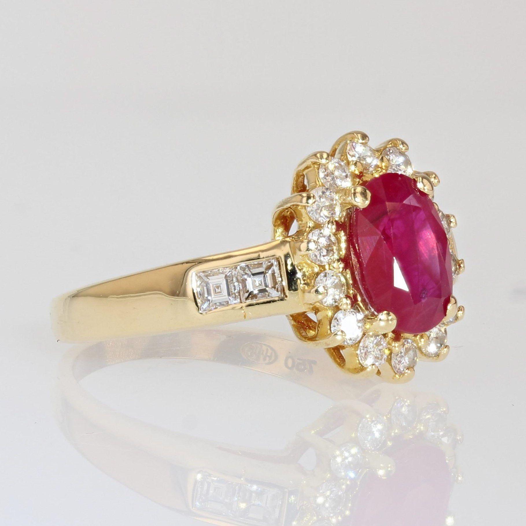 Modern 1.50 Carat Ruby Diamonds 18 Karat Yellow Gold Ring For Sale 5