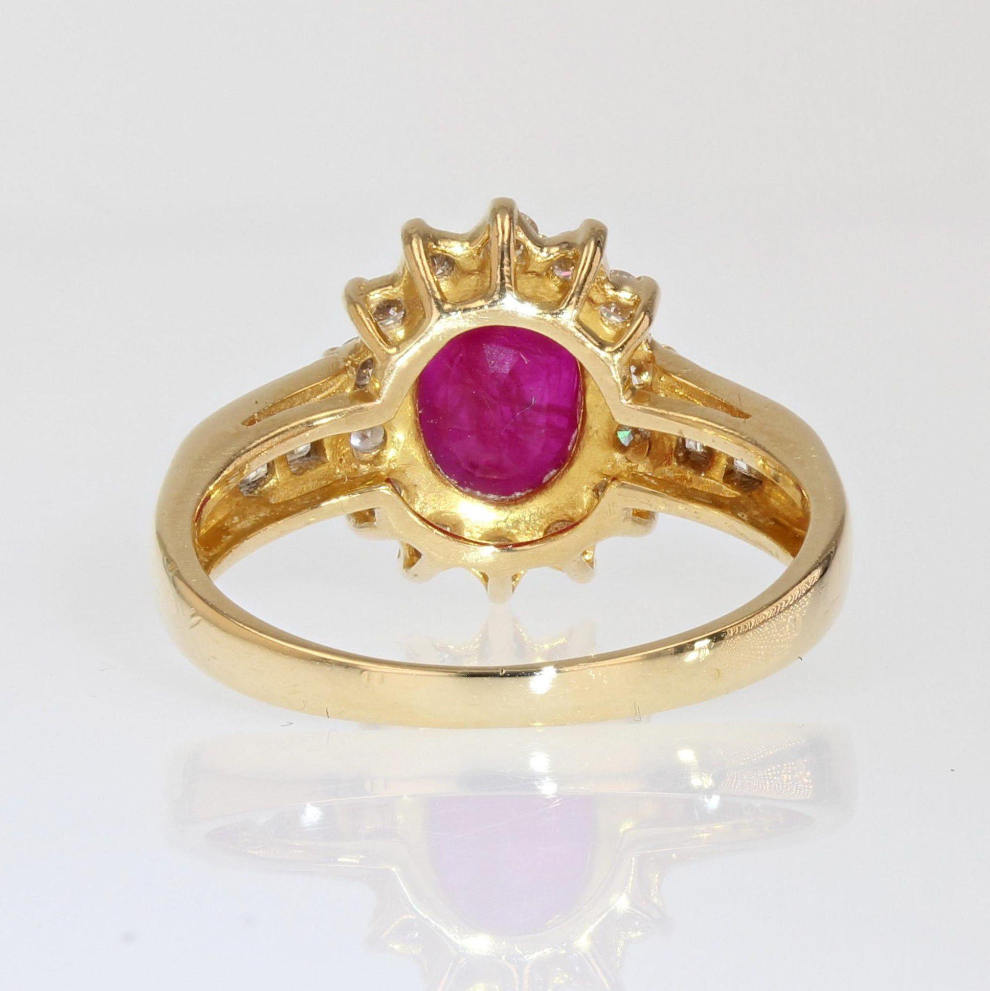 Modern 1.50 Carat Ruby Diamonds 18 Karat Yellow Gold Ring For Sale 7