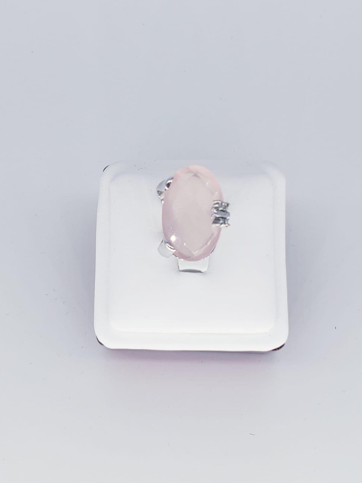 Modern 16.78 Carat Rose Quartz Butterfly Diamond Pinky Cocktail Ring For Sale 1