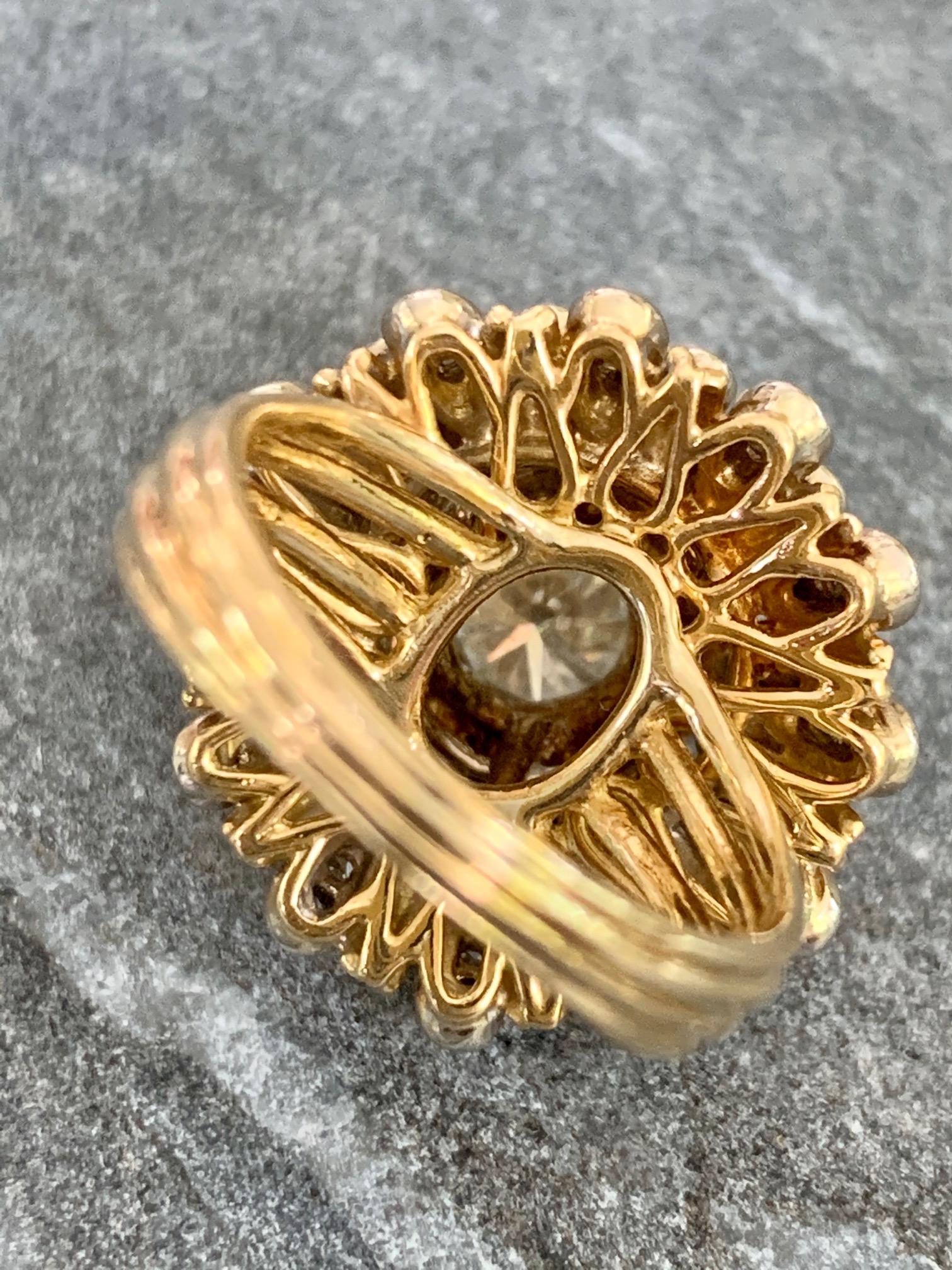 Modern 1.7 Carat Brilliant Cut Diamond 18 Karat Yellow Gold Dome Ring - Size 6 In Good Condition In St. Louis Park, MN