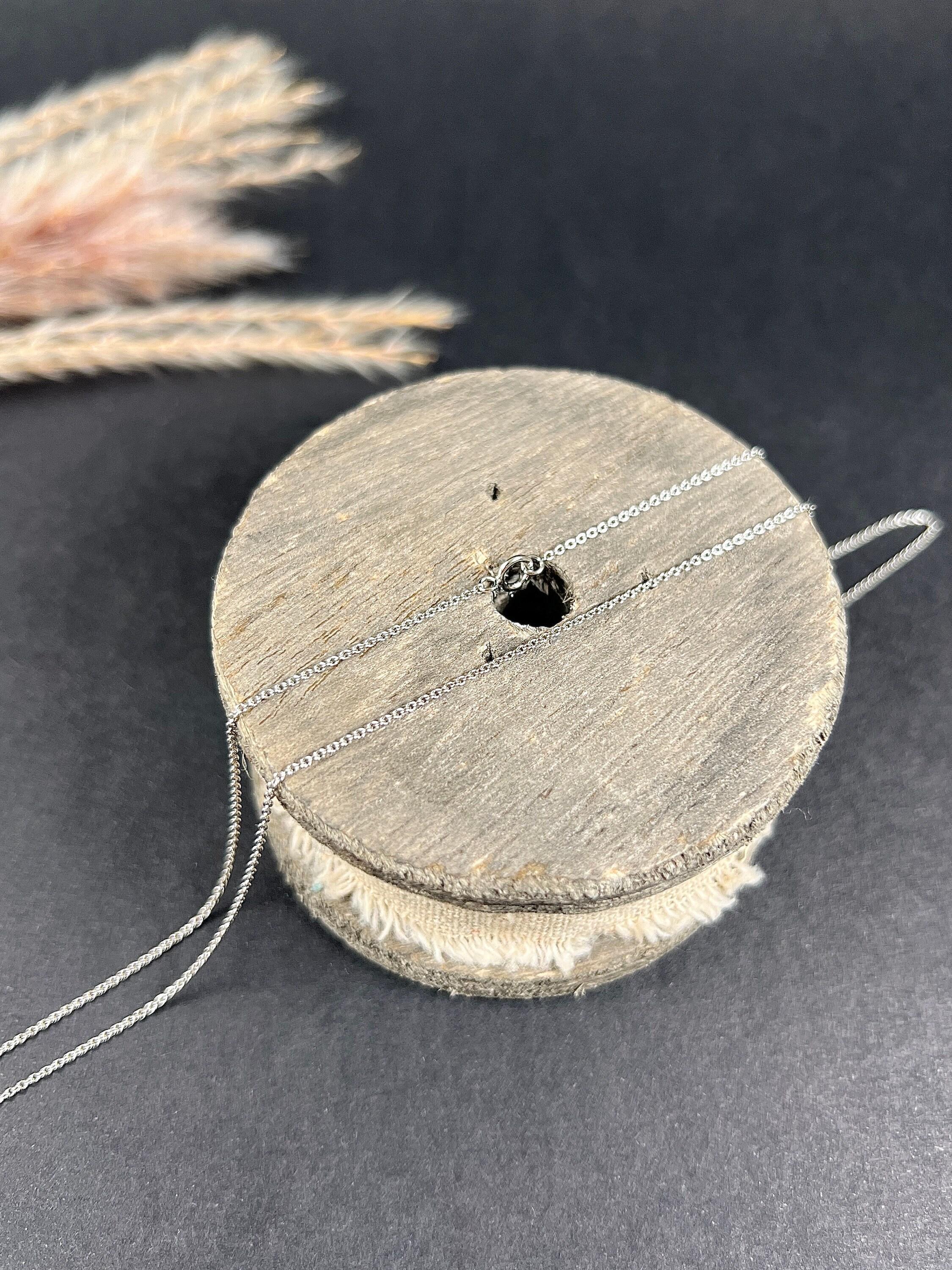 Catena moderna da 18 1/2 pollici, stampata in platino, A Link con chiusura ad anello con bullone in vendita 4