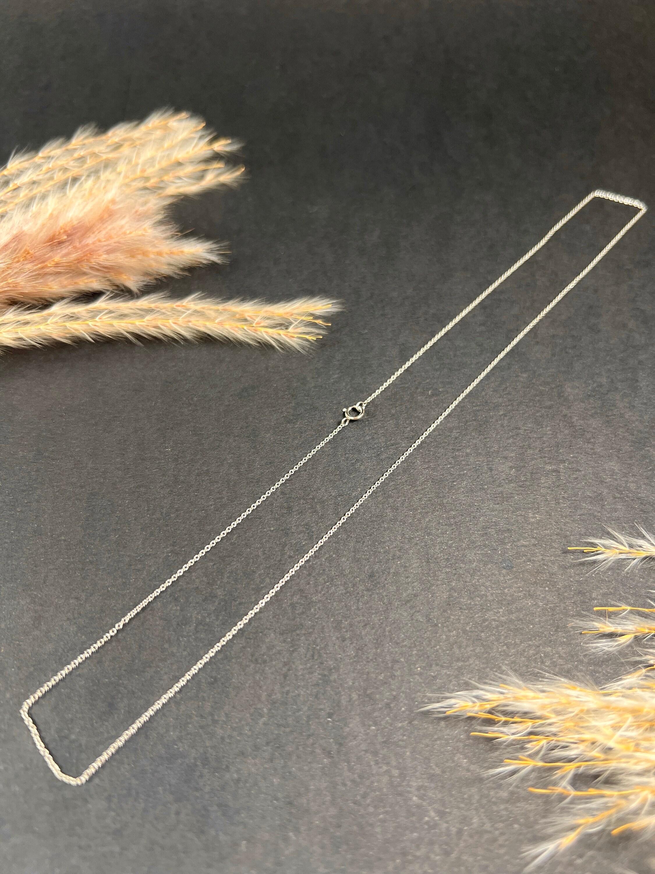 Catena moderna da 18 1/2 pollici, stampata in platino, A Link con chiusura ad anello con bullone in vendita 5