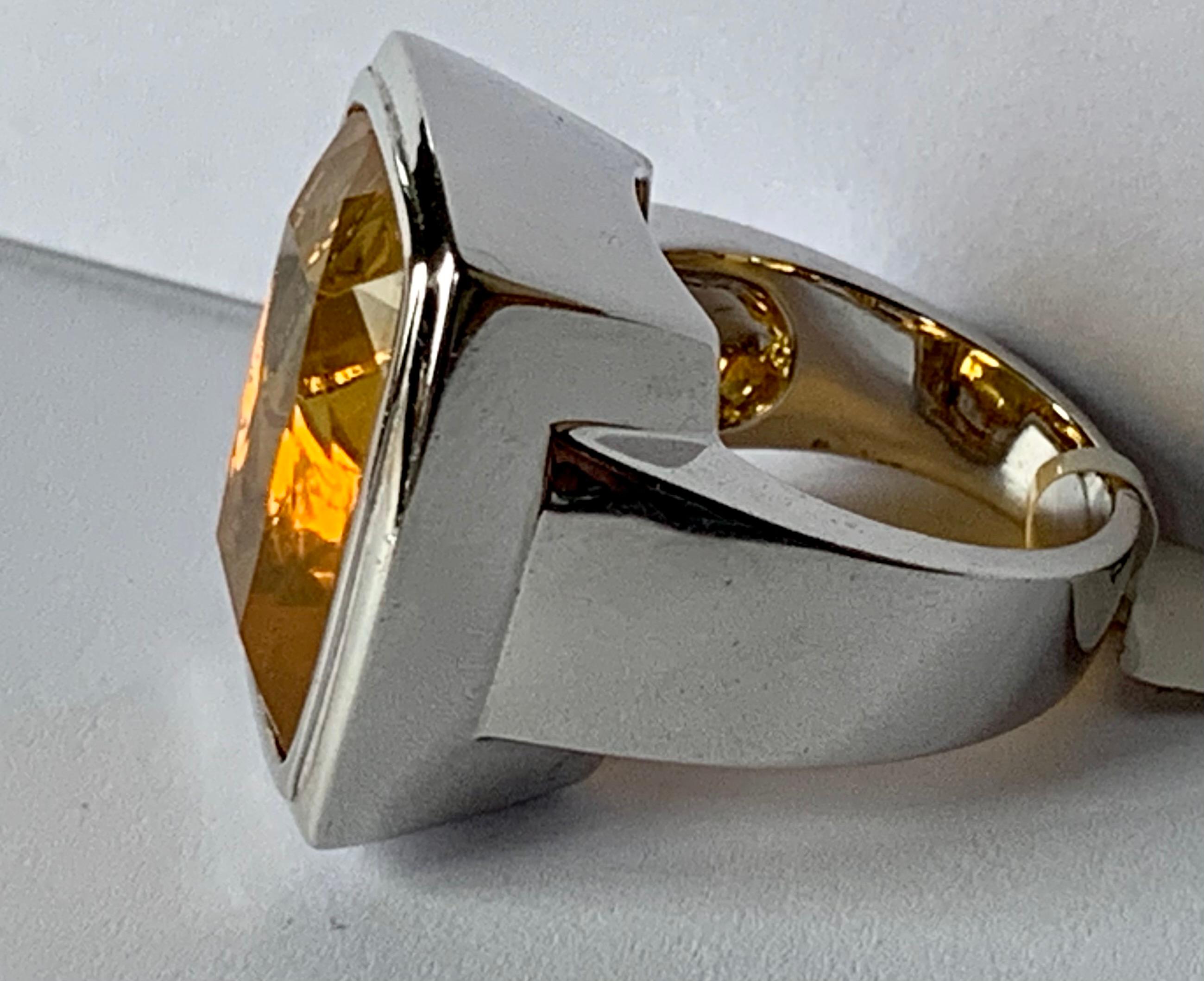 Contemporary Modern 18 Karat Whitel Gold Statement Ring with Mexican Fire Opal For Sale