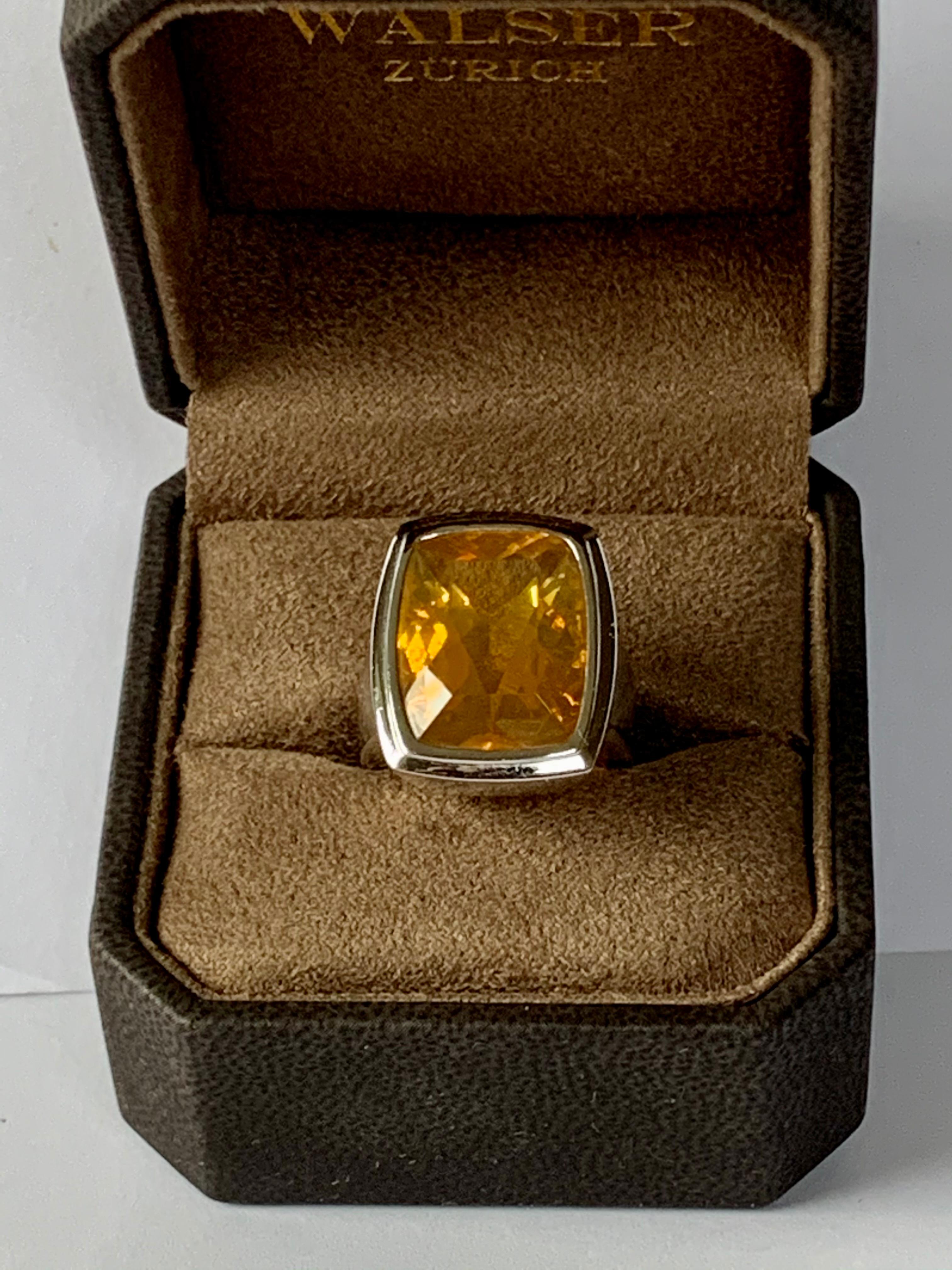 Modern 18 Karat Whitel Gold Statement Ring with Mexican Fire Opal For Sale 2
