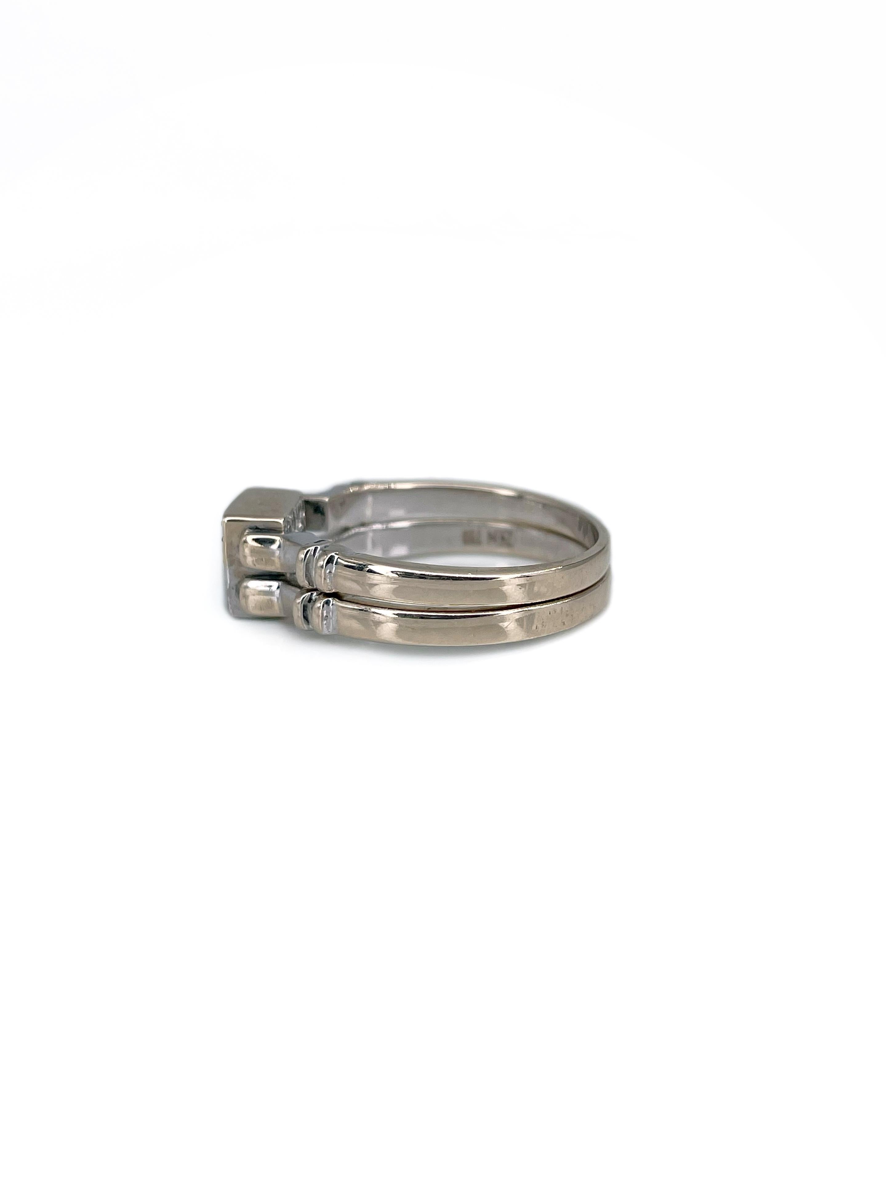 Women's or Men's Modern 18 Karat Gold 0.09 Carat Sapphire 0.07 Carat Diamond Flip Ring