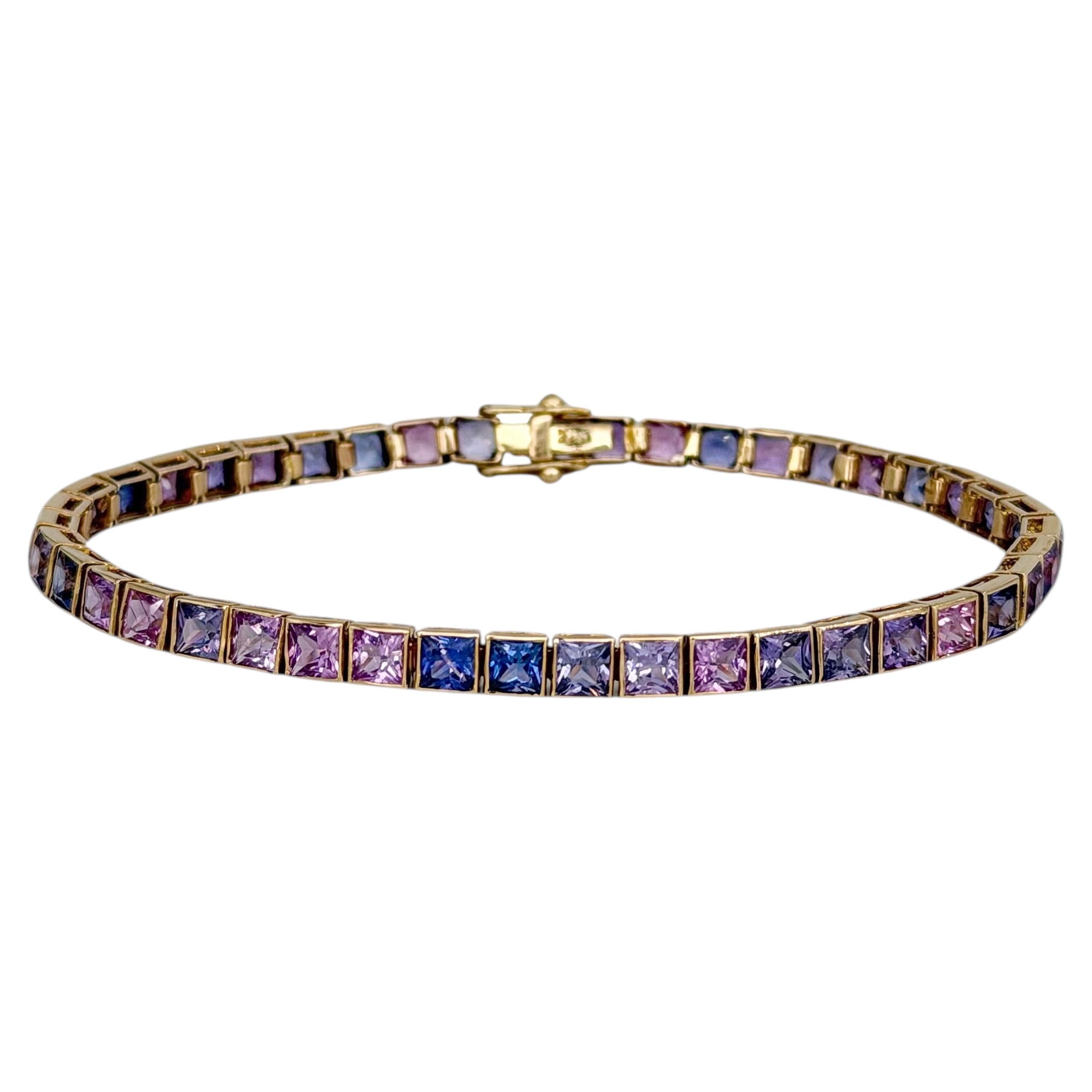 Pulsera tipo «tenis» moderna de oro de 18 quilates con zafiros de colores de 11,00 quilates