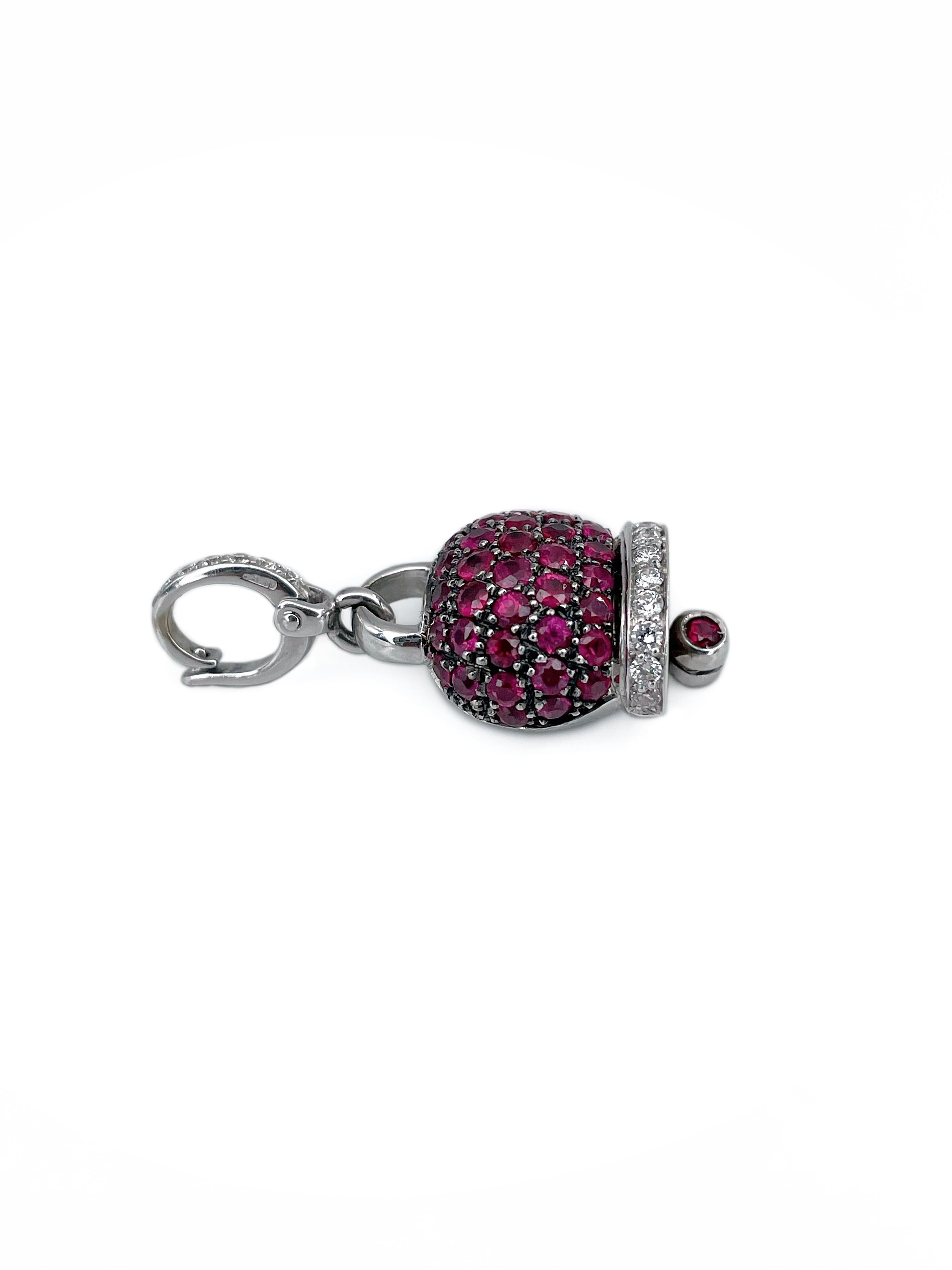 Moderne Pendentif moderne en forme de cloche en or 18 carats avec rubis de 1,60 carat et diamants de 0,30 carat en vente