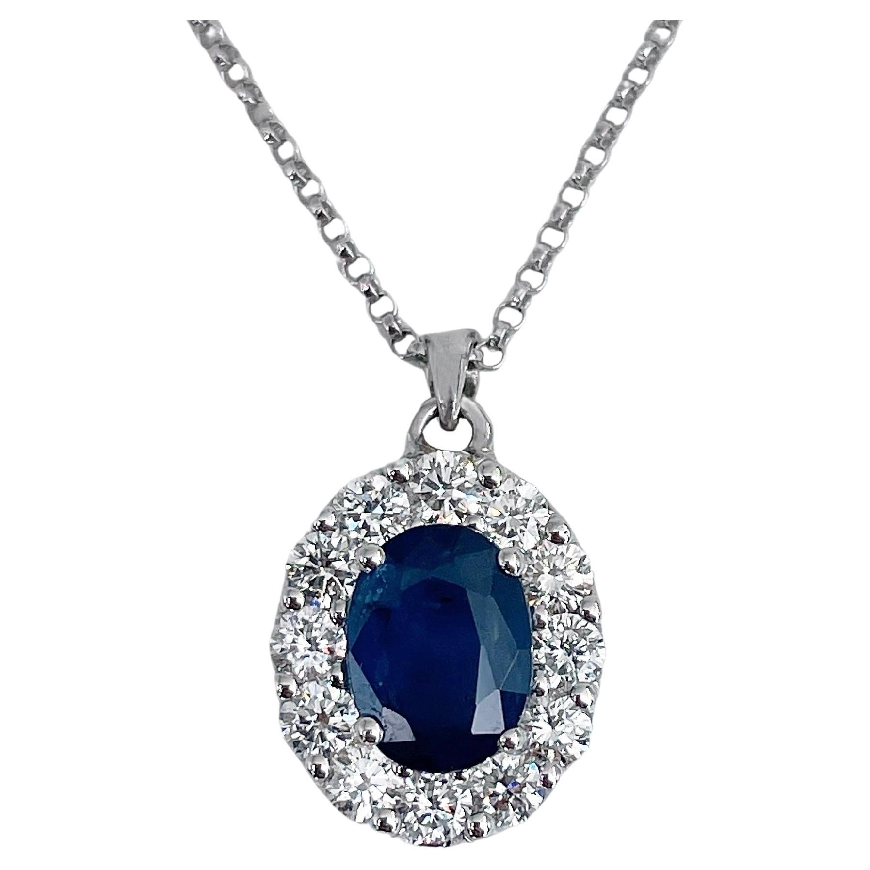 Modern 18 Karat Gold 1.80 Carat Sapphire 0.60 Carat Diamond Pendant Necklace For Sale