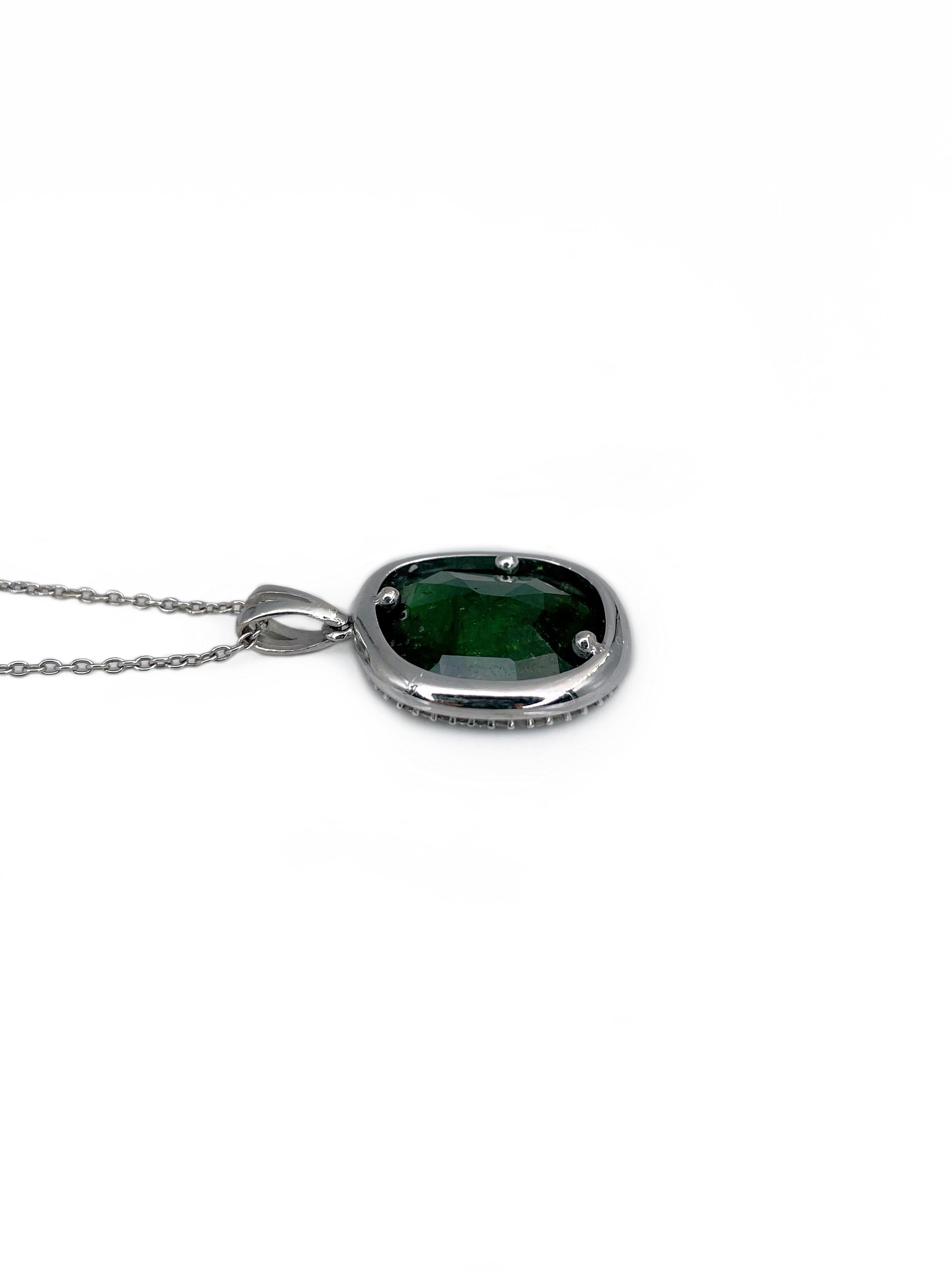 Women's Modern 18 Karat Gold 5.50 Carat Green Tourmaline Diamond Pendant Chain Necklace For Sale