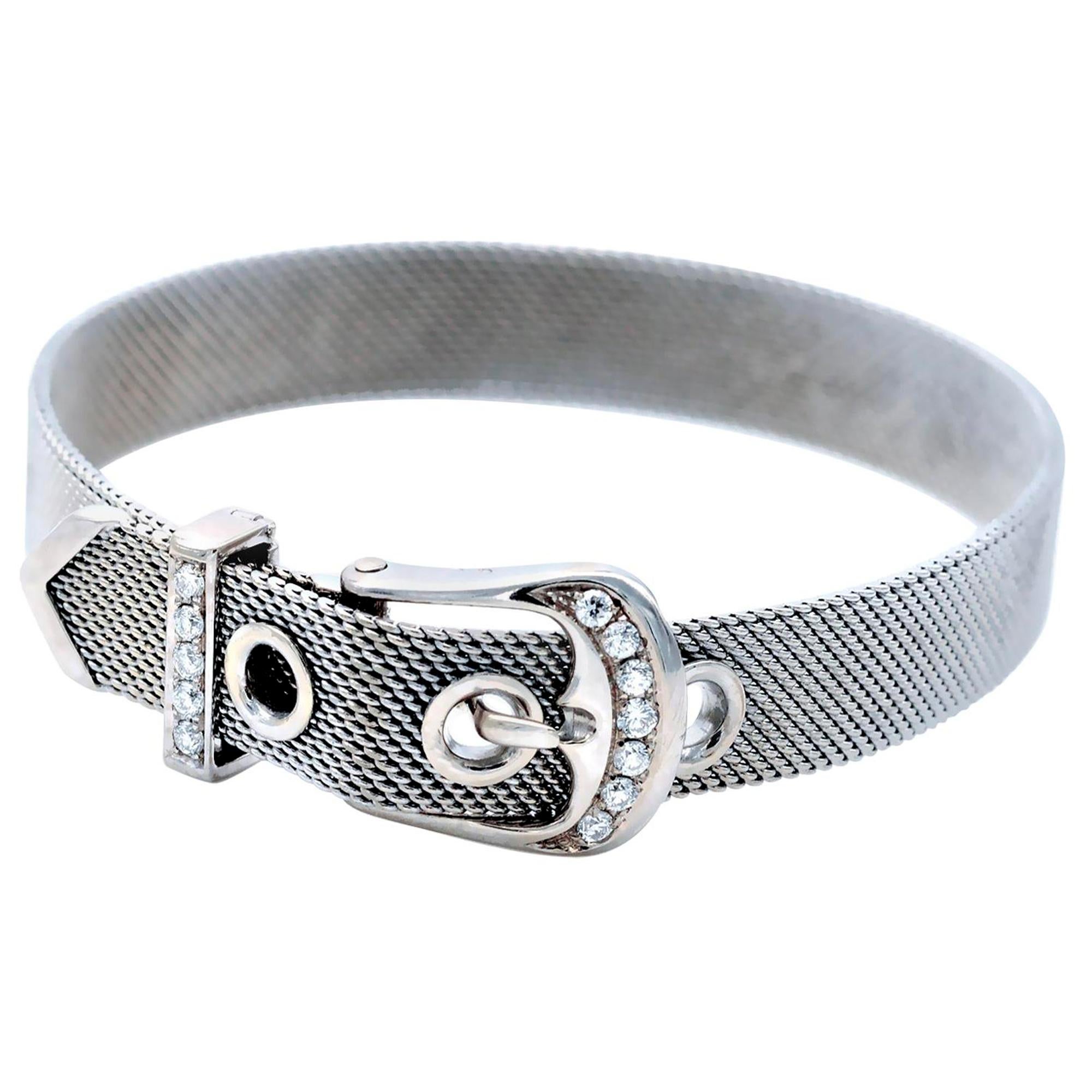 Pulsera moderna con hebilla de cinturón de oro de 18 quilates y diamantes en venta