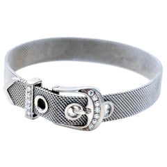 Pulsera moderna con hebilla de cinturón de oro de 18 quilates y diamantes