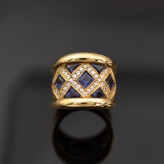 Modern 18 Karat Yellow Gold Diamond and Iolite Ring, Italy
