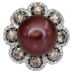 Modern 18 Karat Gold Tahitian Chocolate Pearl 1.65 Carat Diamond Cocktail Ring