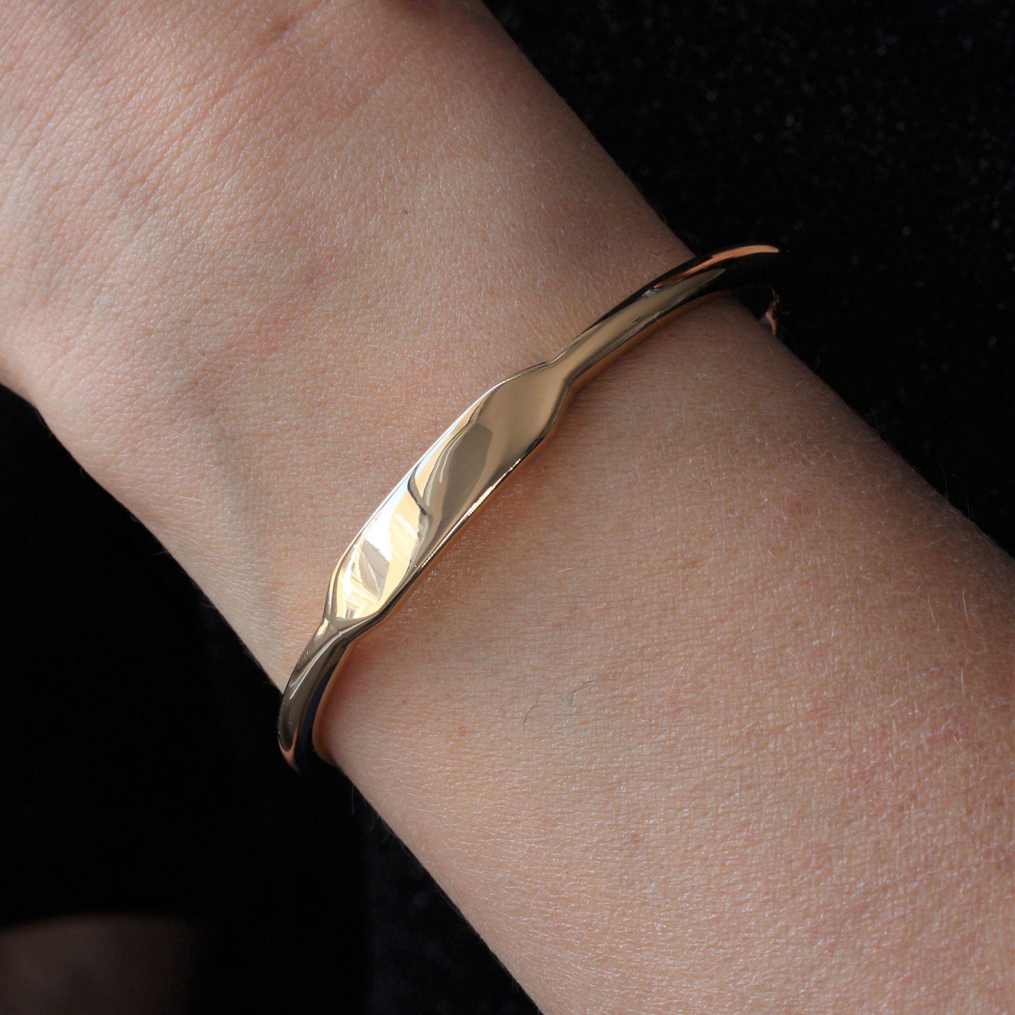 Modern 18 Karat Rose Gold Bangle Bracelet In Excellent Condition For Sale In Poitiers, FR