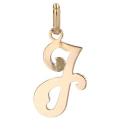 Colgante moderno de oro rosa de 18 quilates con la letra "J