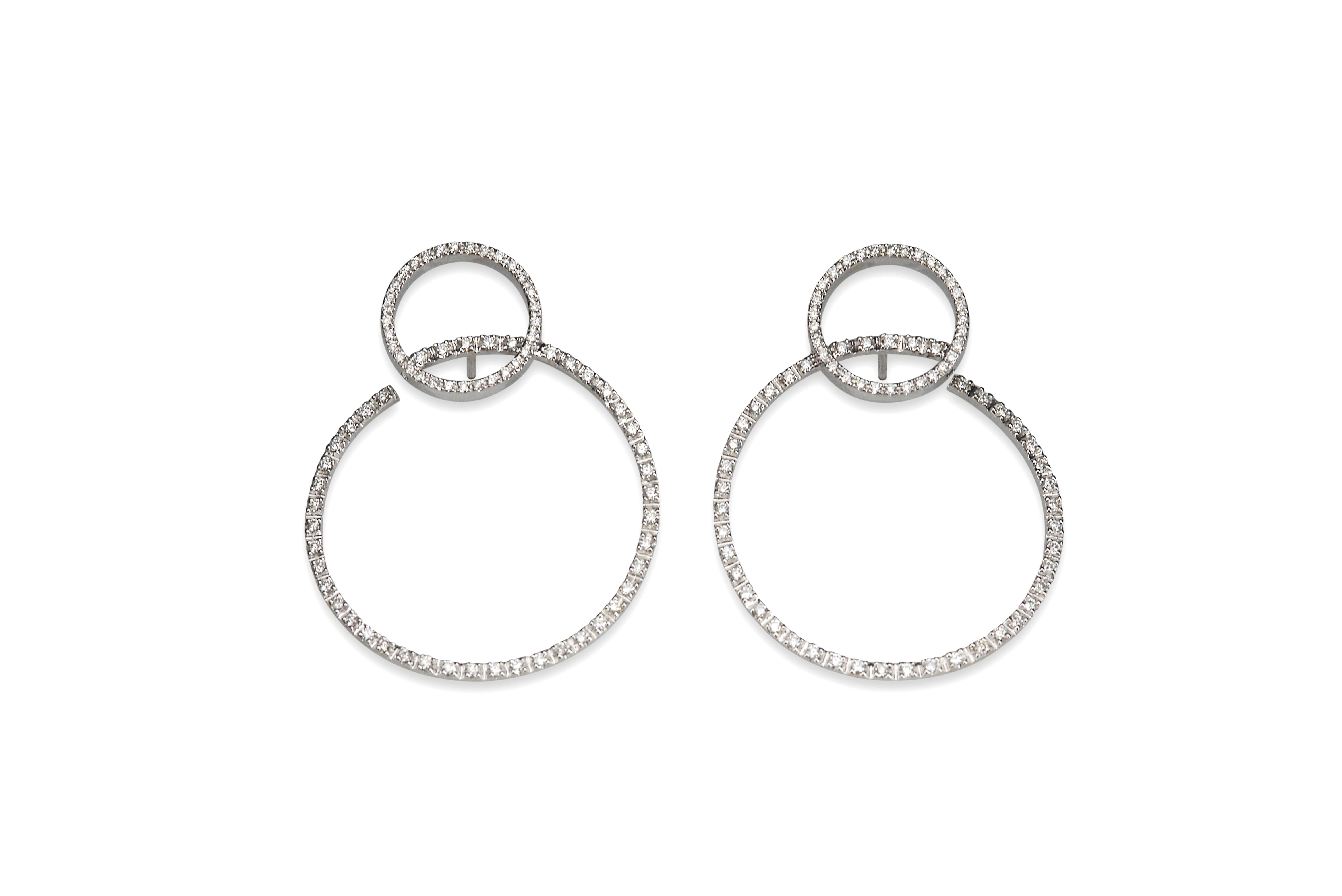 Modern 18 Karat White Gold 0.51 Karat G Color VS1 White Diamonds Design Earrings For Sale 1