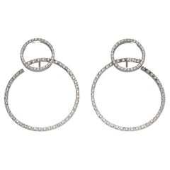 Used Modern 18 Karat White Gold 0.51 Karat G Color VS1 White Diamonds Design Earrings