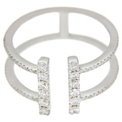 Bague moderne en or blanc 18 carats avec fil en T et diamants 0,54 carat