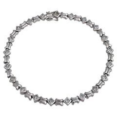 Modern 18 Karat White Gold 1.05 Carat Princess Cut Diamond Tennis Bracelet