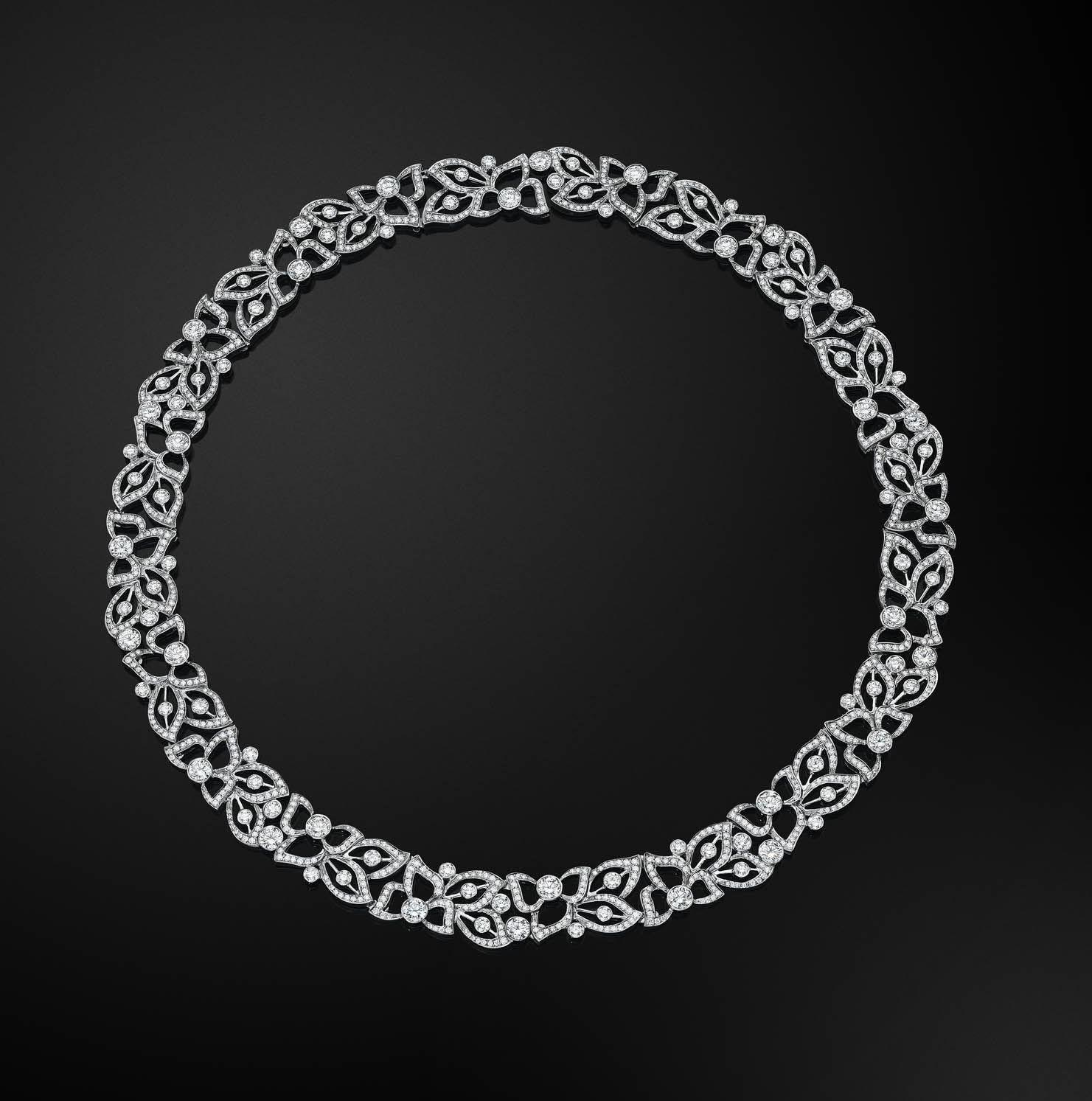 Round Cut Modern 18 Karat White Gold, 8.50 Carat Diamond Carelle Florette Collar Necklace For Sale