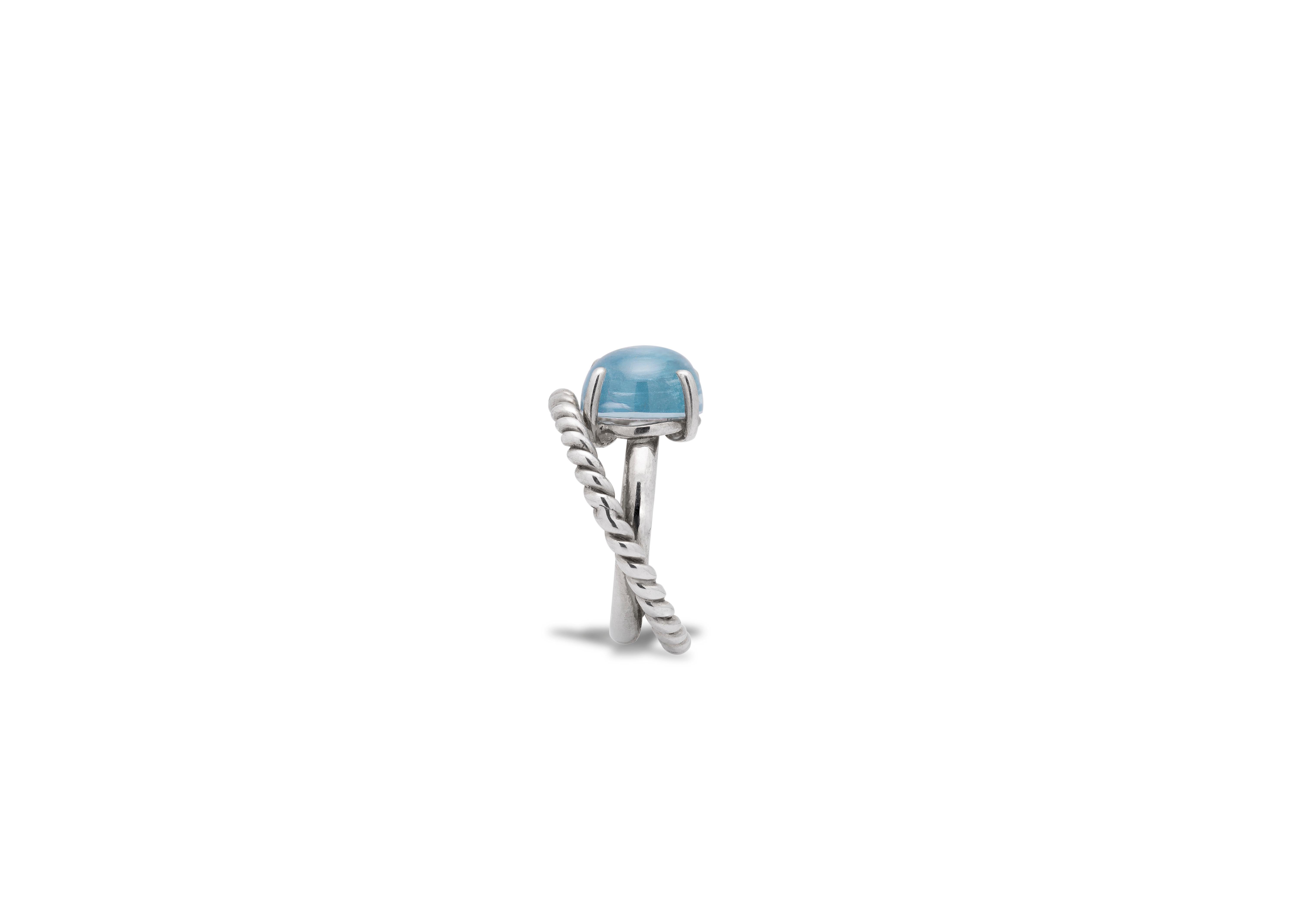 Modern 18 Karat White Gold Blue Cabochon Topaz Handcrafted Cocktail Ring For Sale 3