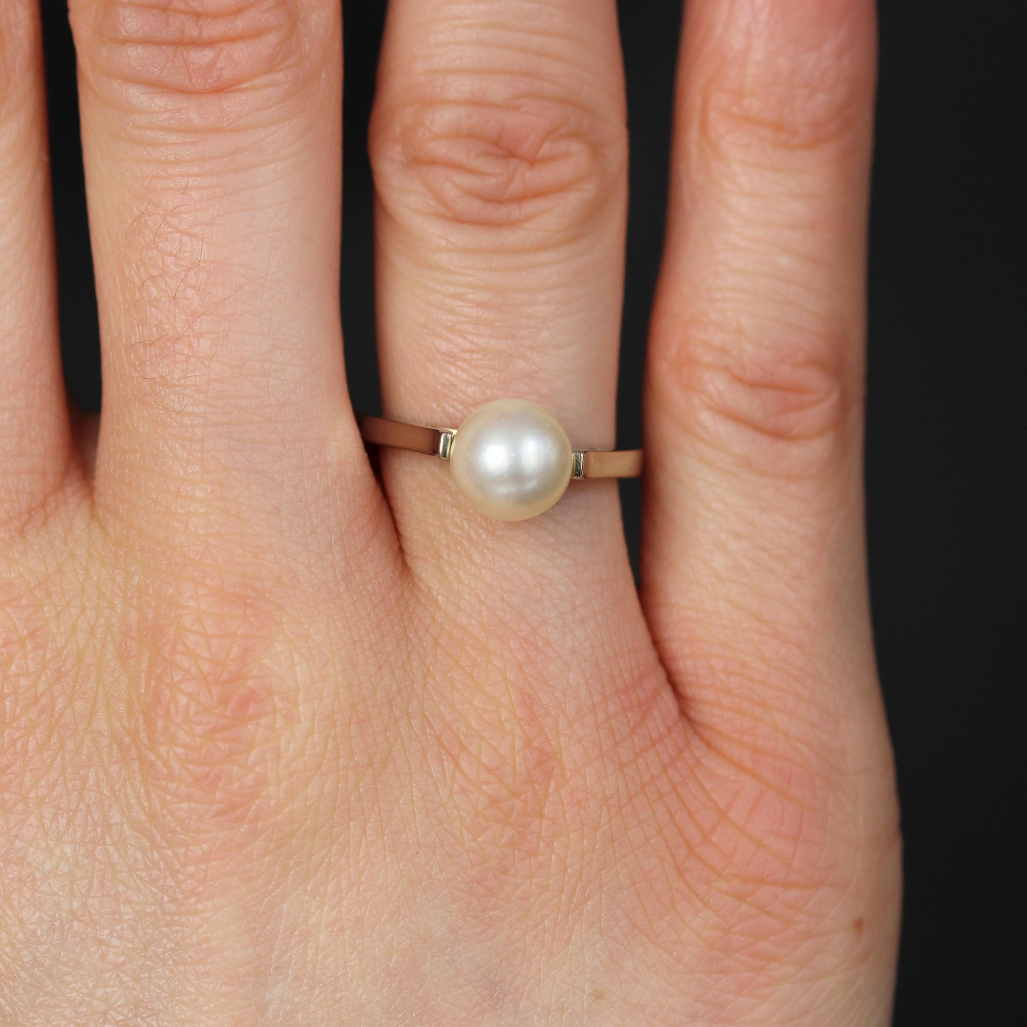 Women's Modern 18 Karat White Gold Cultured Pearl Solitaire Ring For Sale