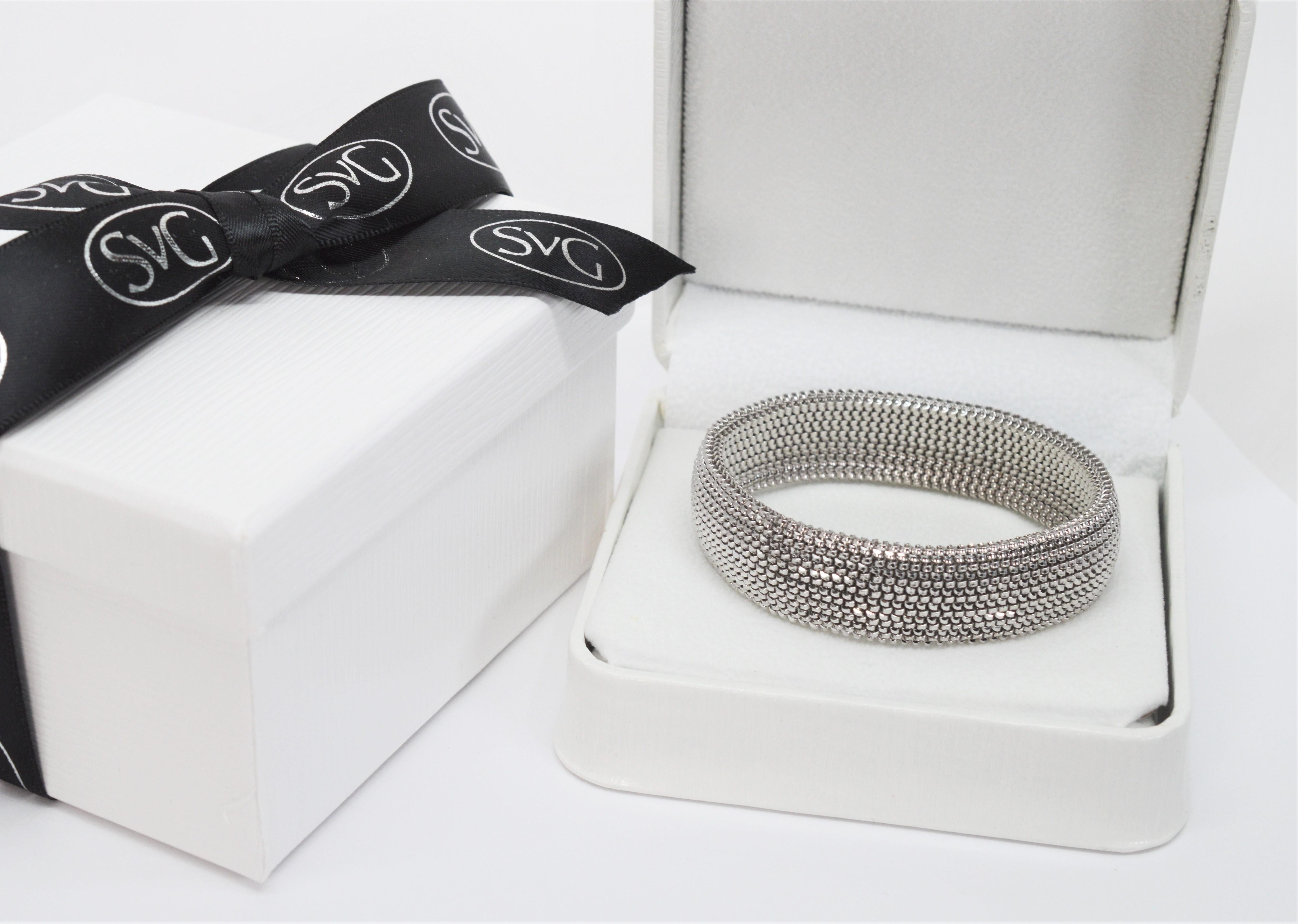 De las mujeres Elegante pulsera flexible de malla de oro blanco de 18 quilates