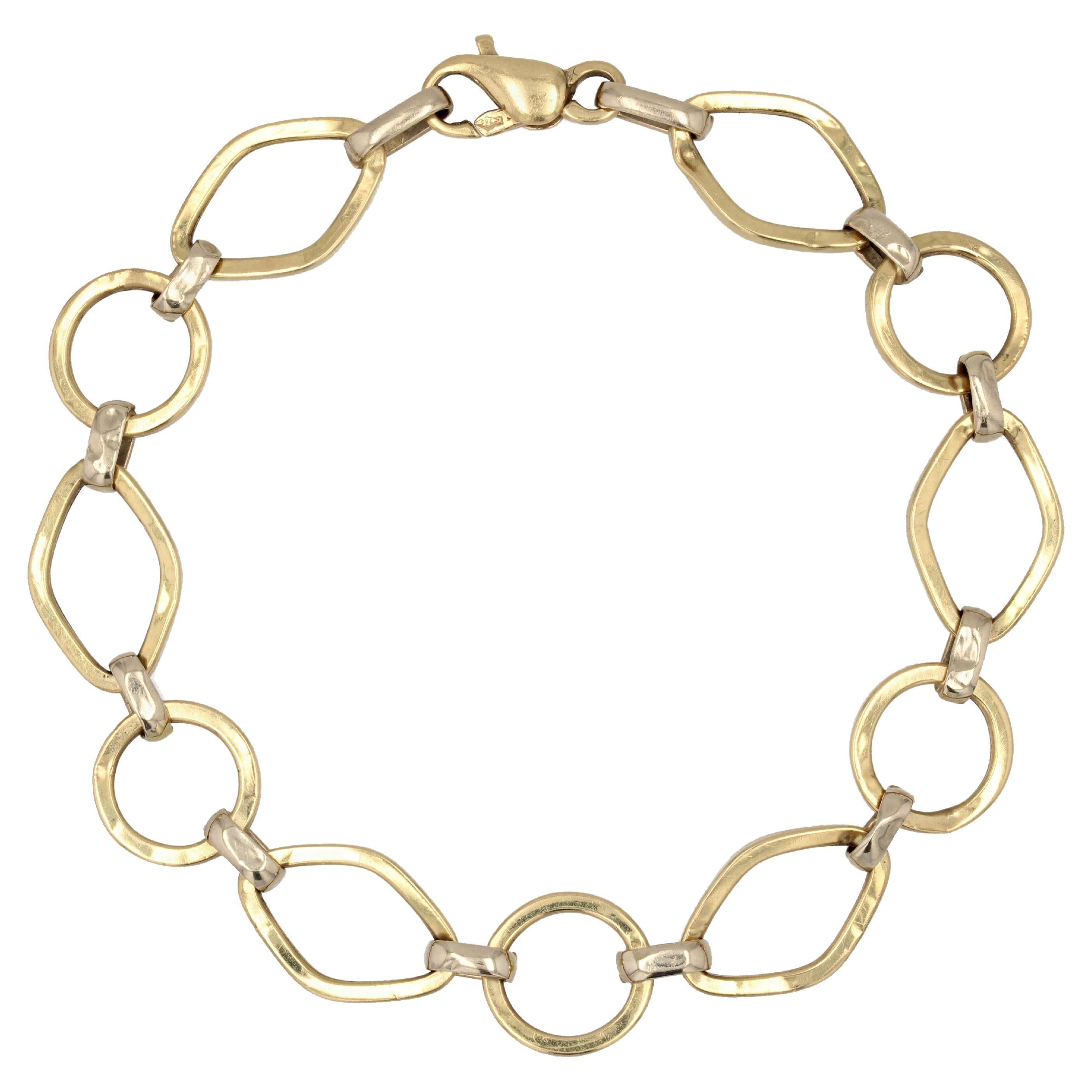 Modern 18 Karat Yellow Gold Alternating Links Bracelet For Sale