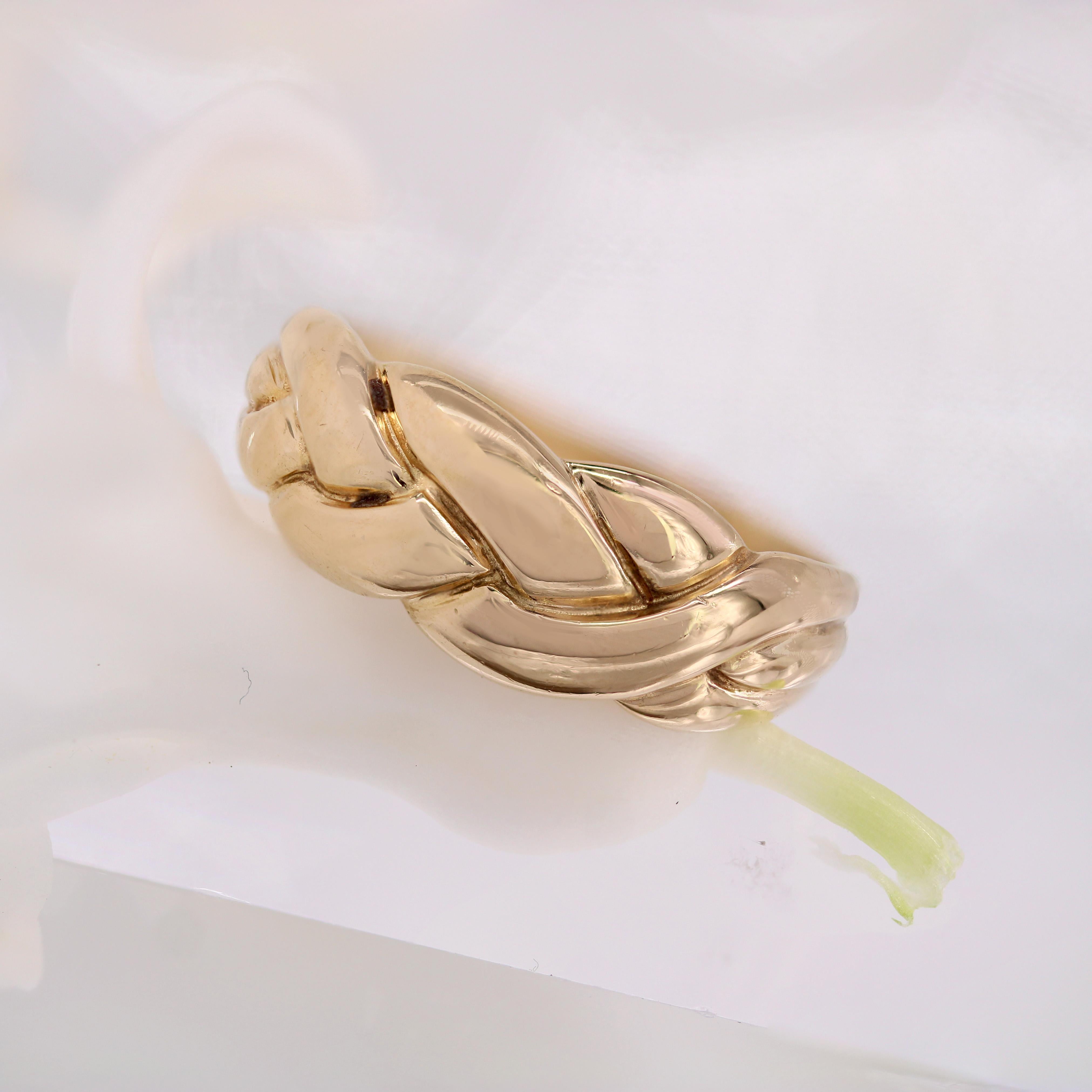 Modern 18 Karat Yellow Gold Braided Bangle Ring In Excellent Condition For Sale In Poitiers, FR