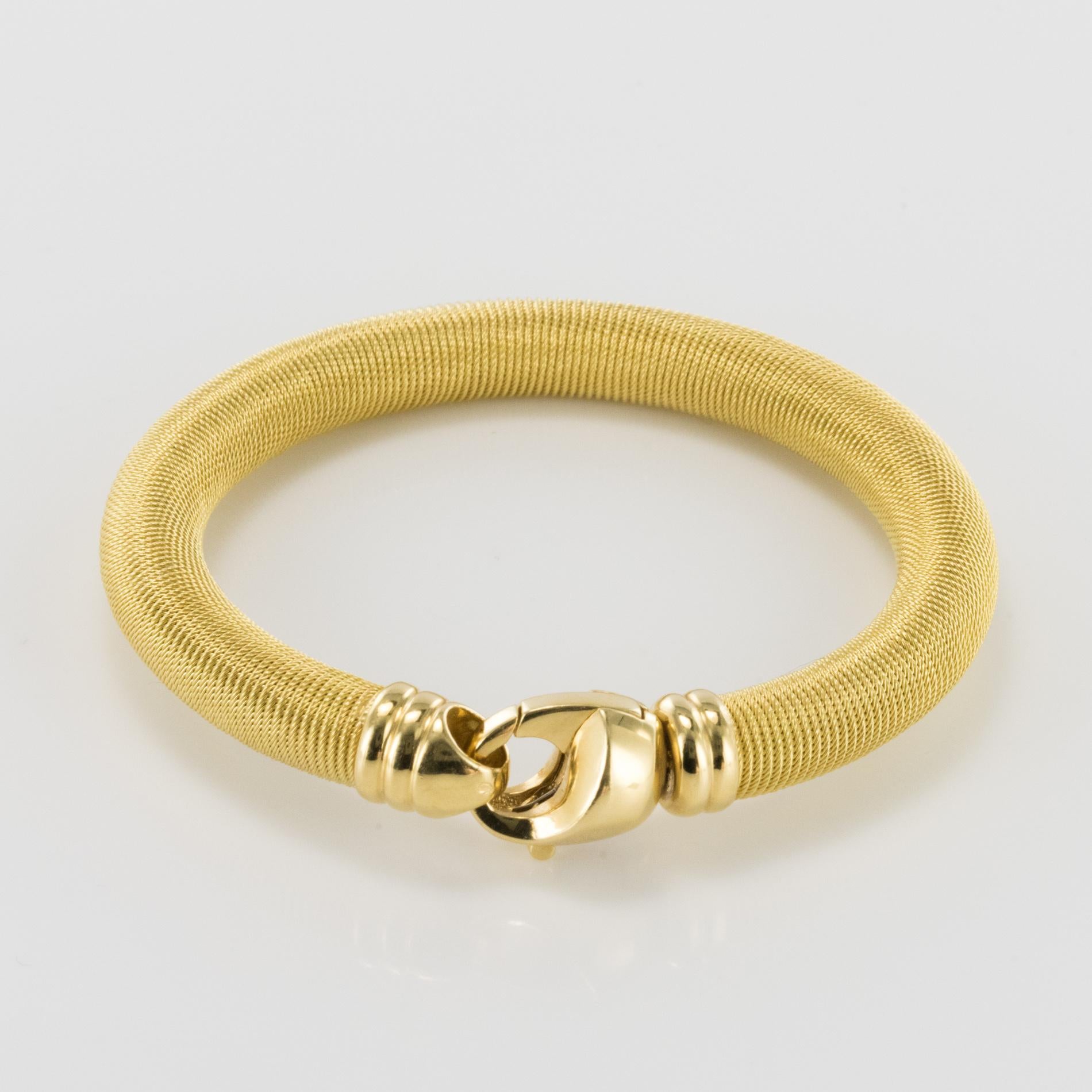 Modern 18 Karat Yellow Gold Cable Bangle Bracelet In Excellent Condition In Poitiers, FR