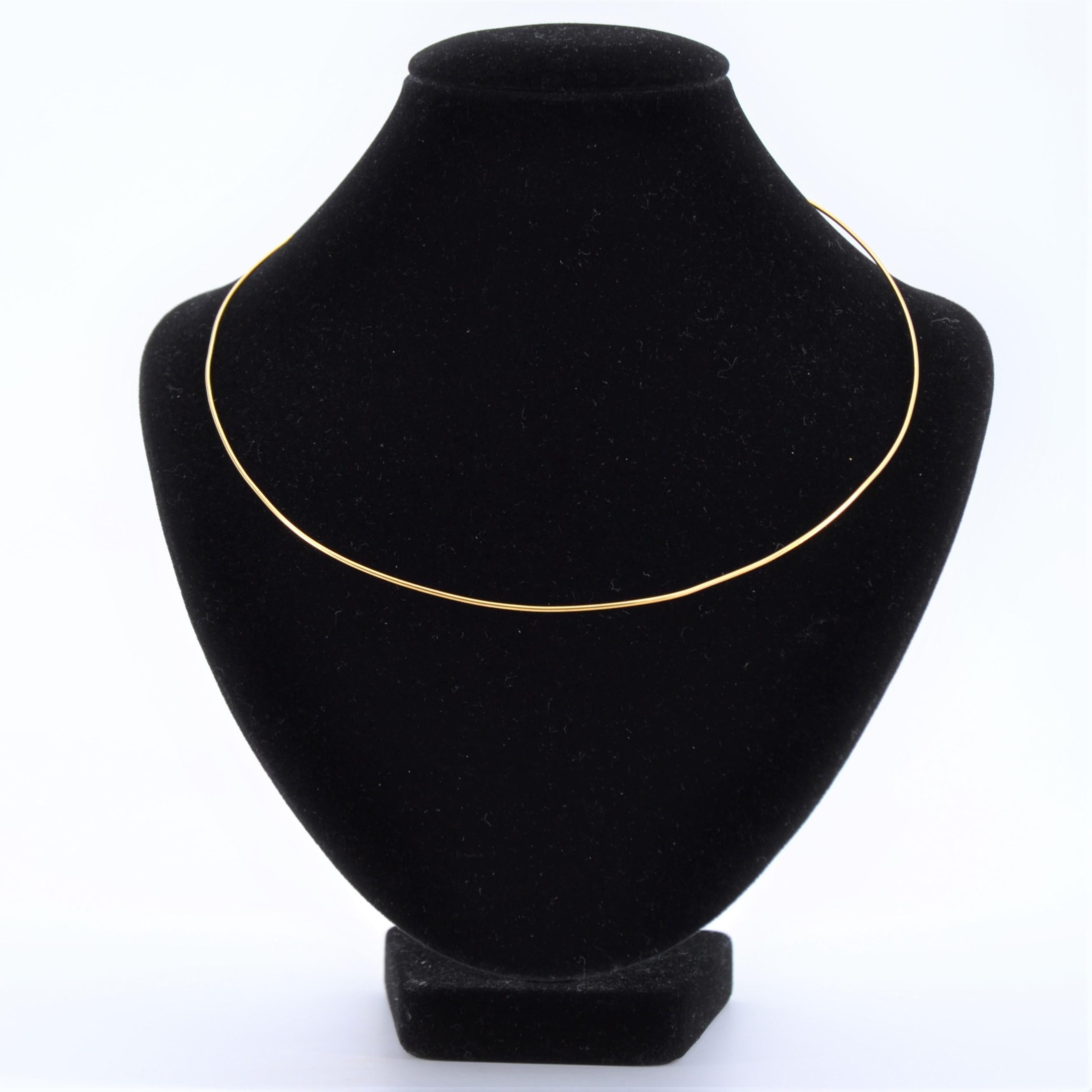 Women's Modern 18 Karat Yellow Gold Cable Necklace For Sale