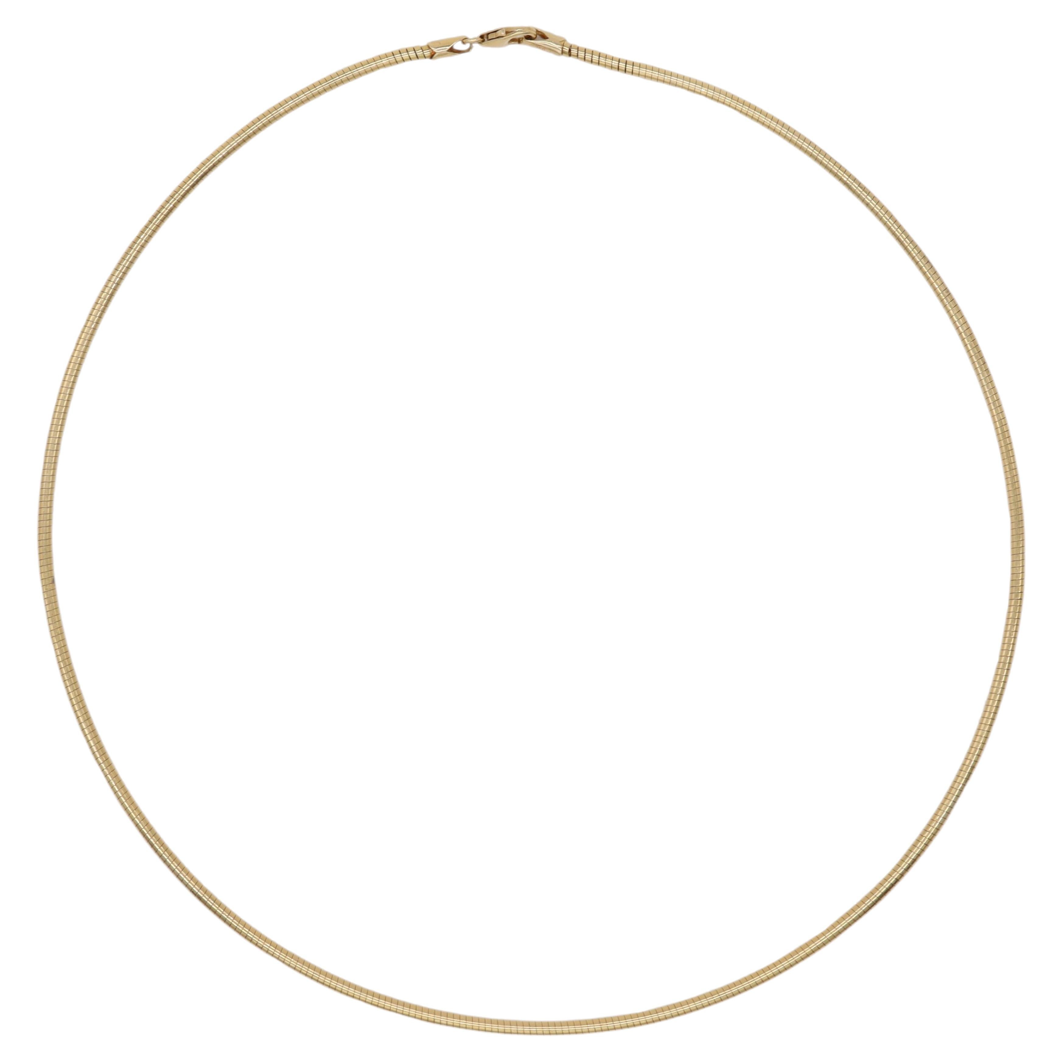 Collier moderne câble Omega en or jaune 18 carats