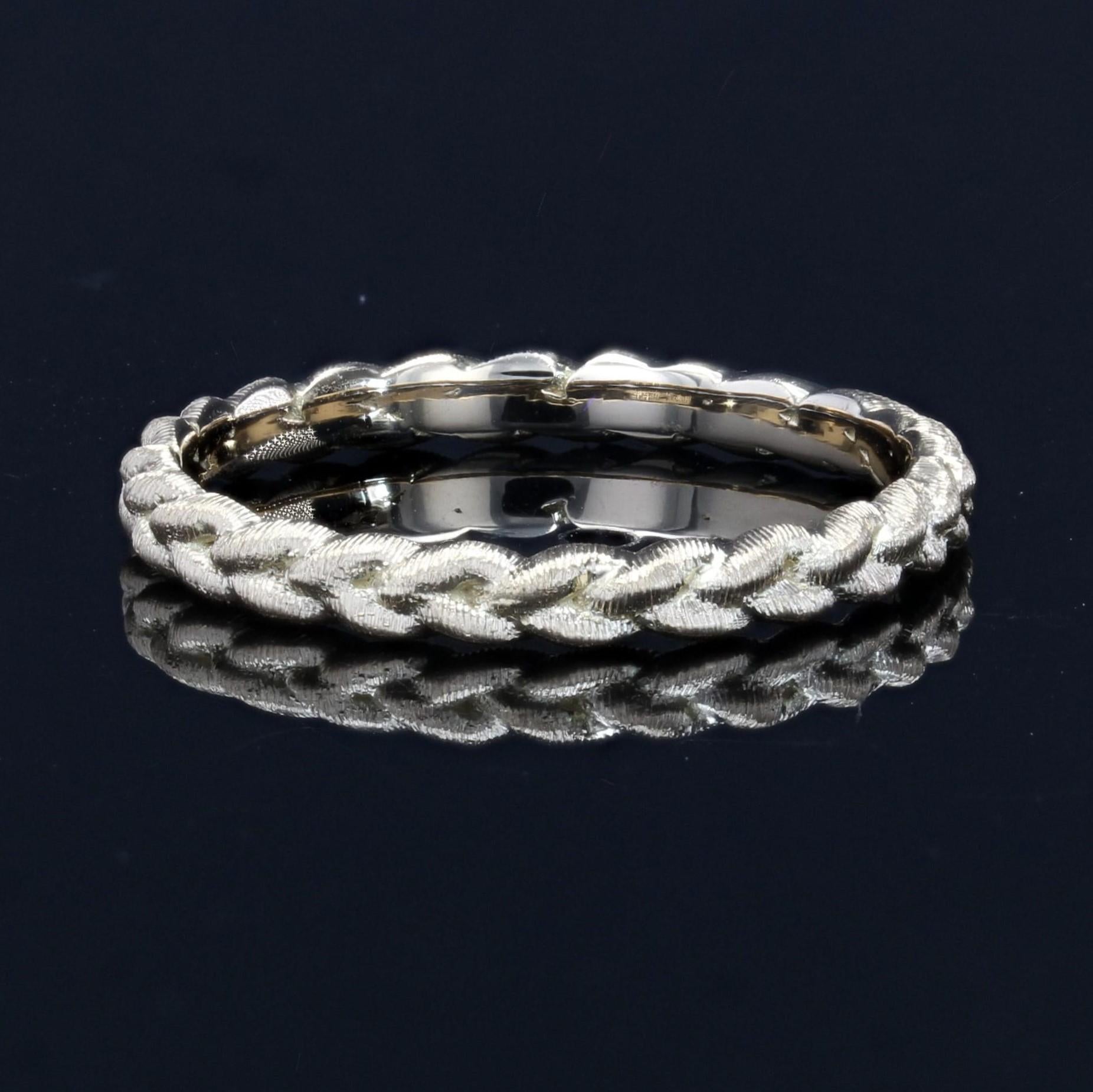 Modern 18 Karat Yellow Gold Chiseled Braided Wedding Ring In New Condition For Sale In Poitiers, FR