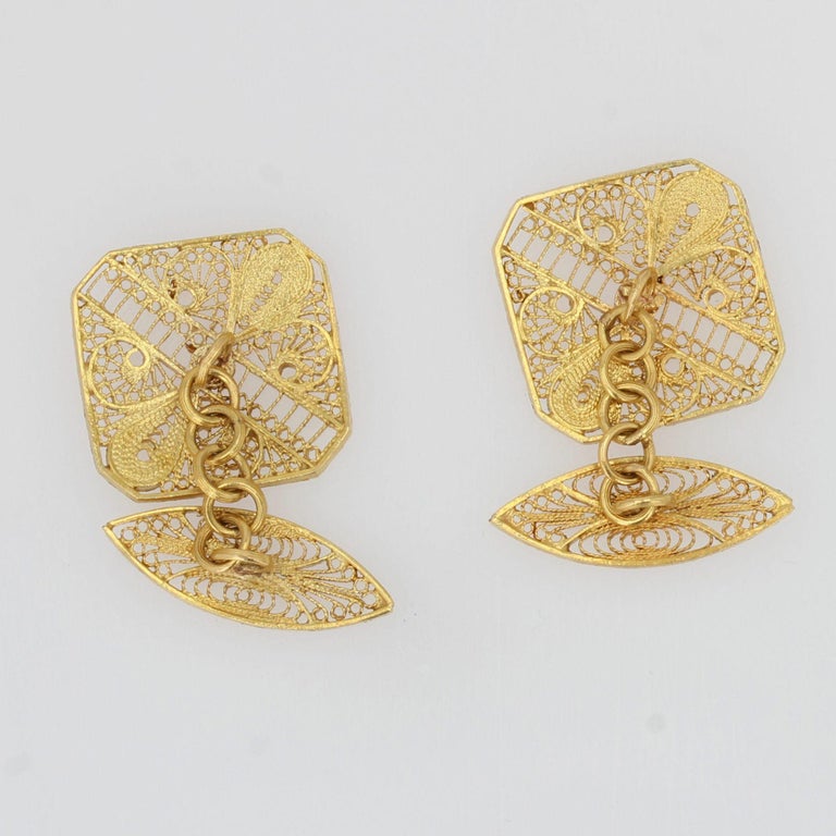 Contemporary Modern 18 Karat Yellow Gold Filigree Cufflinks For Sale