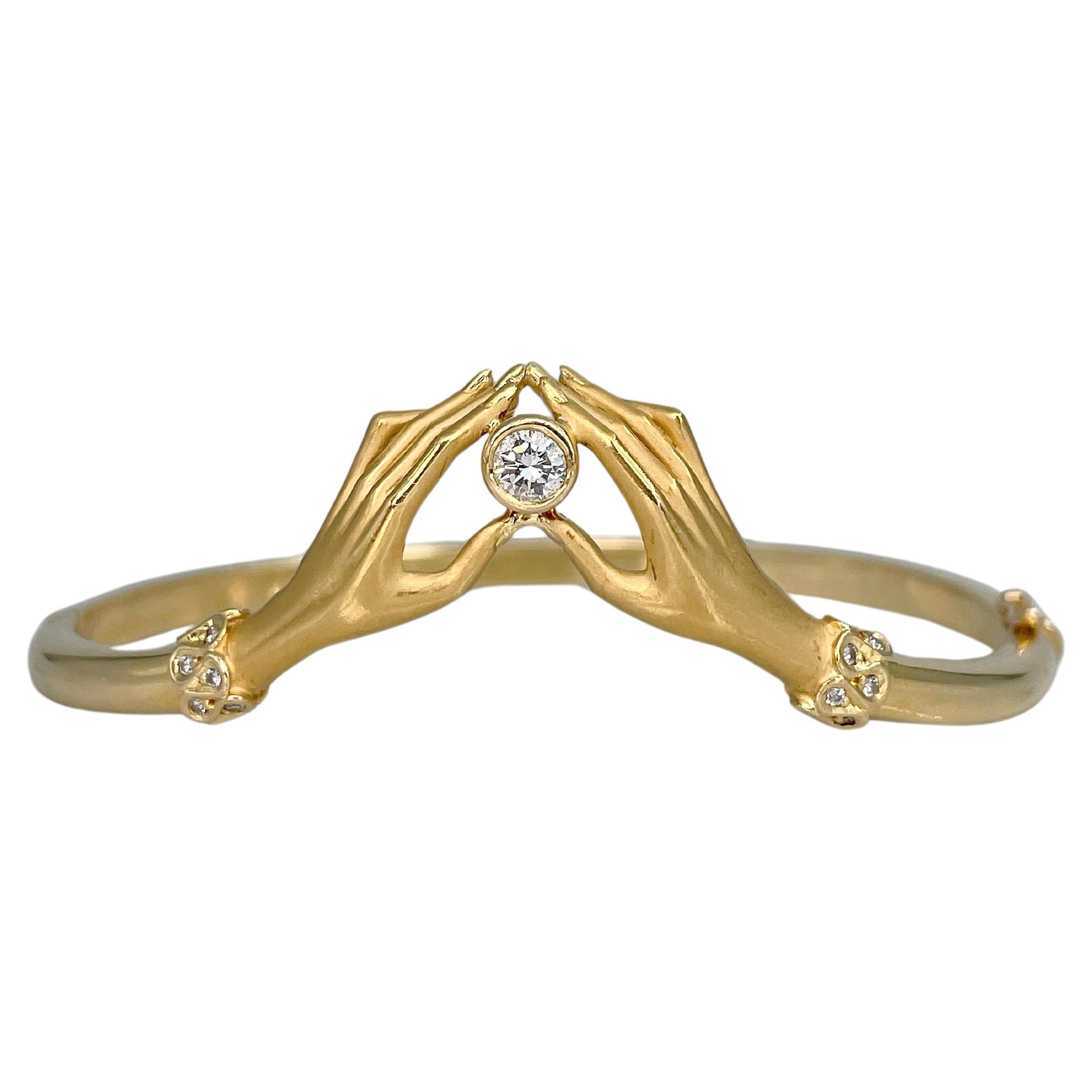 Carrera Y Carrera 18 Karat Gold Hands Holding Diamond Hinged Bangle Bracelet For Sale