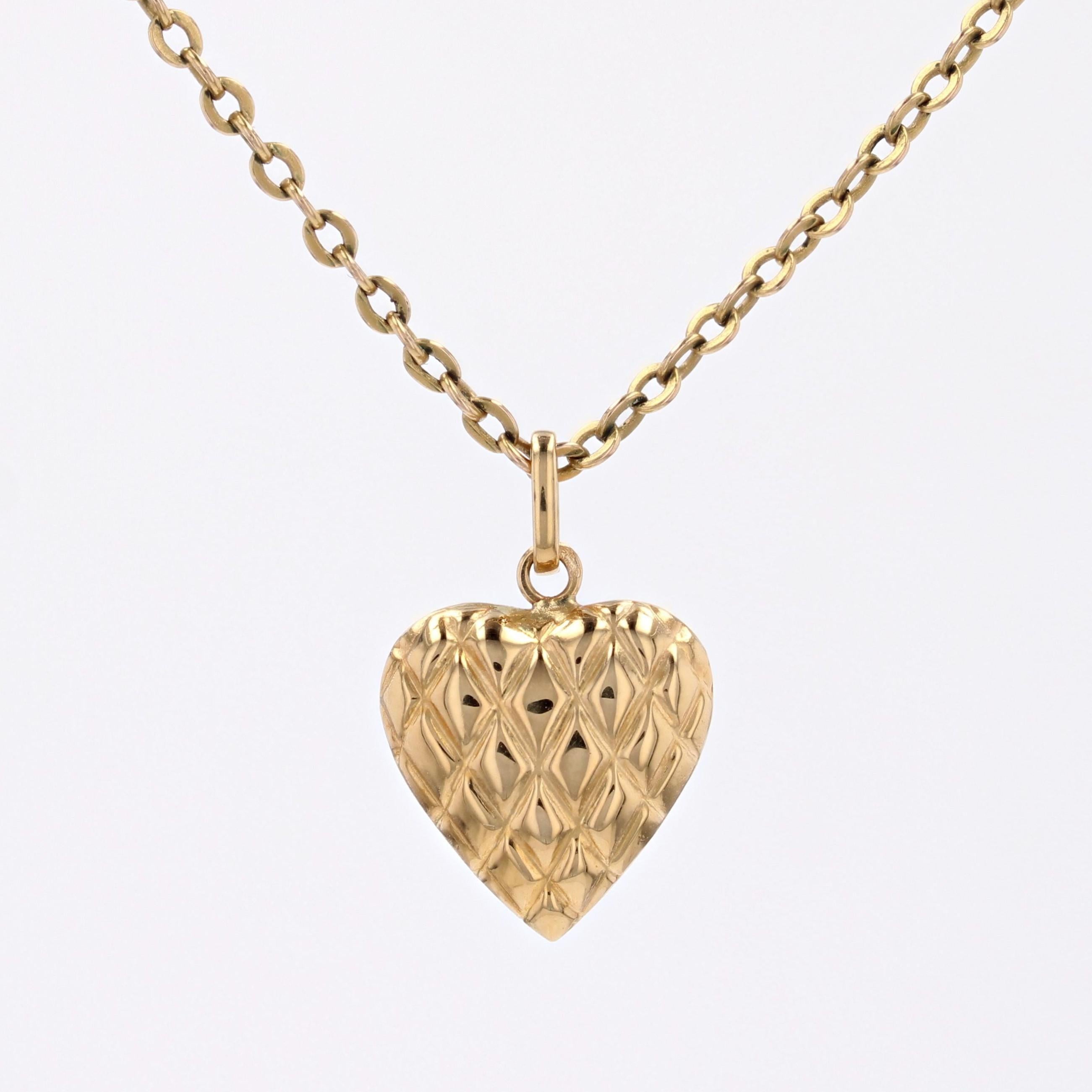 Pendentif moderne en or jaune 18 carats en forme de cœur en vente 3