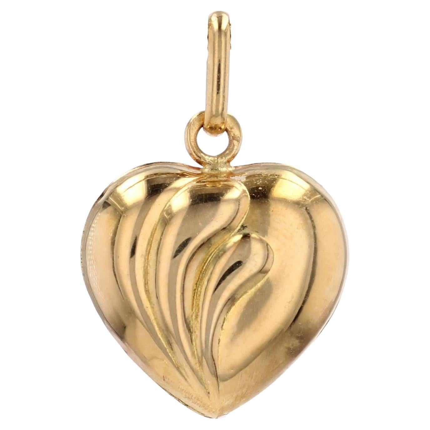 Modern 18 Karat Yellow Gold Heart-Shape Charm Pendant